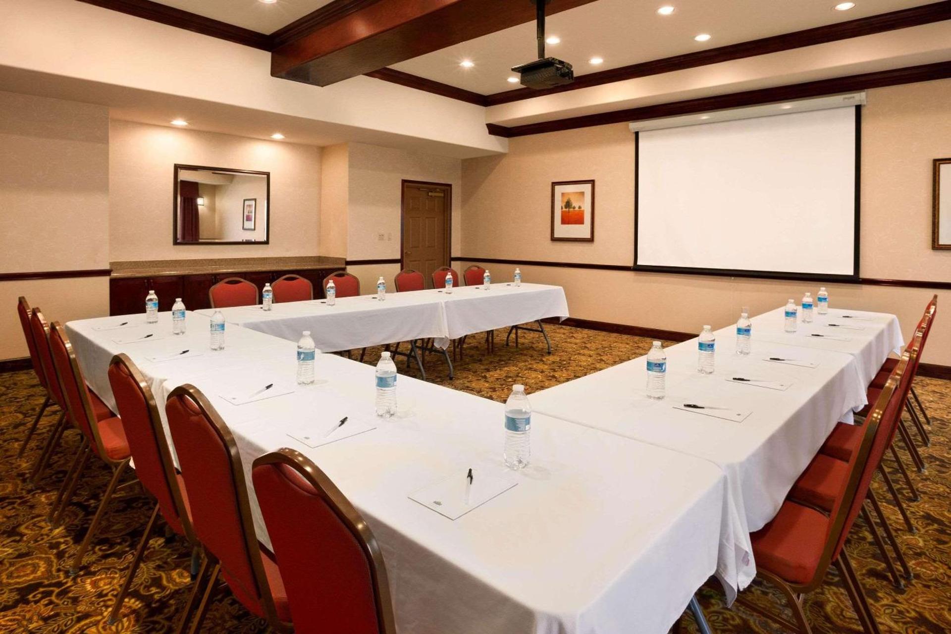 Meeting/conference room