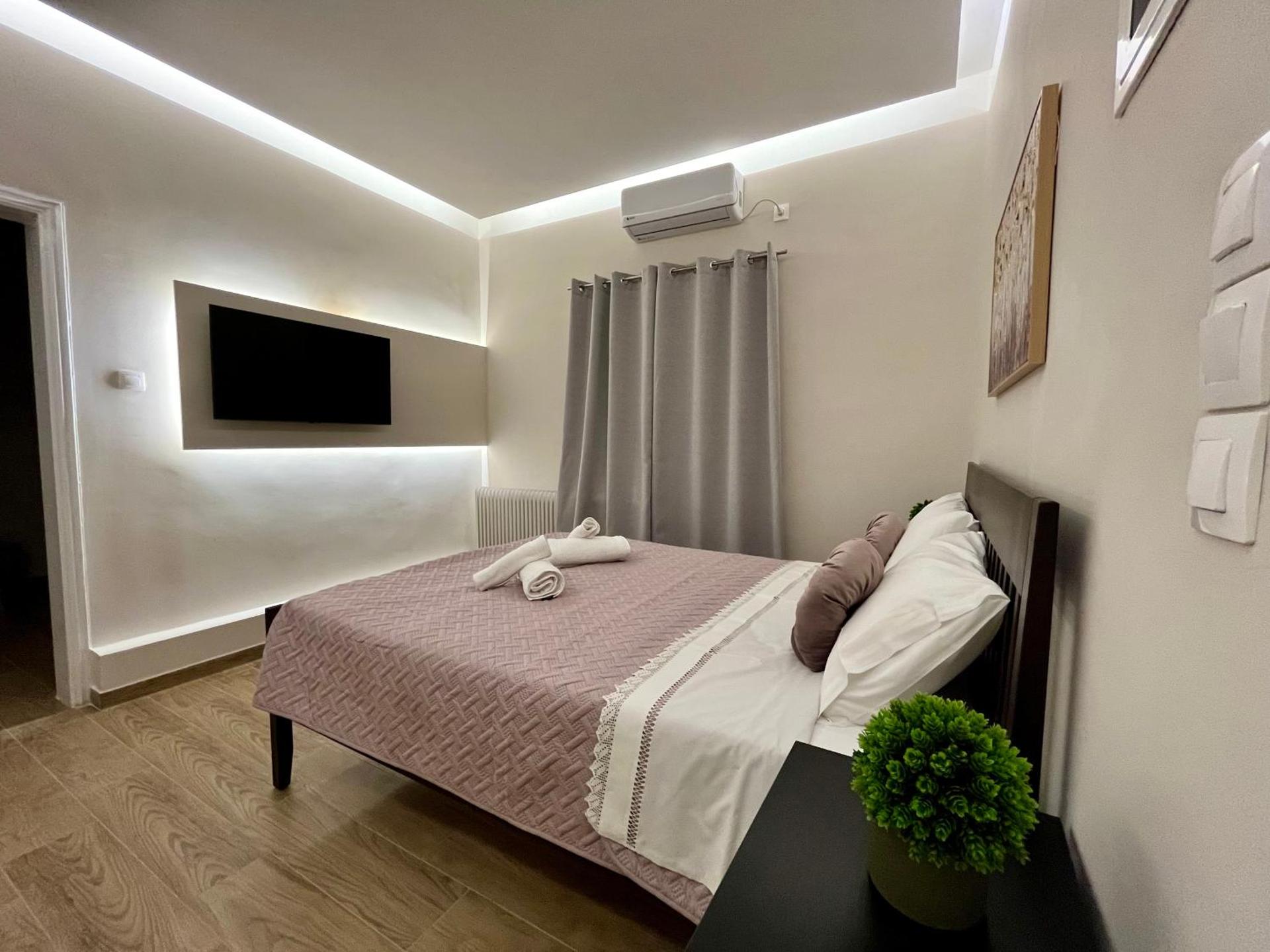 Emerald Luxury Apartments - ATH Airport