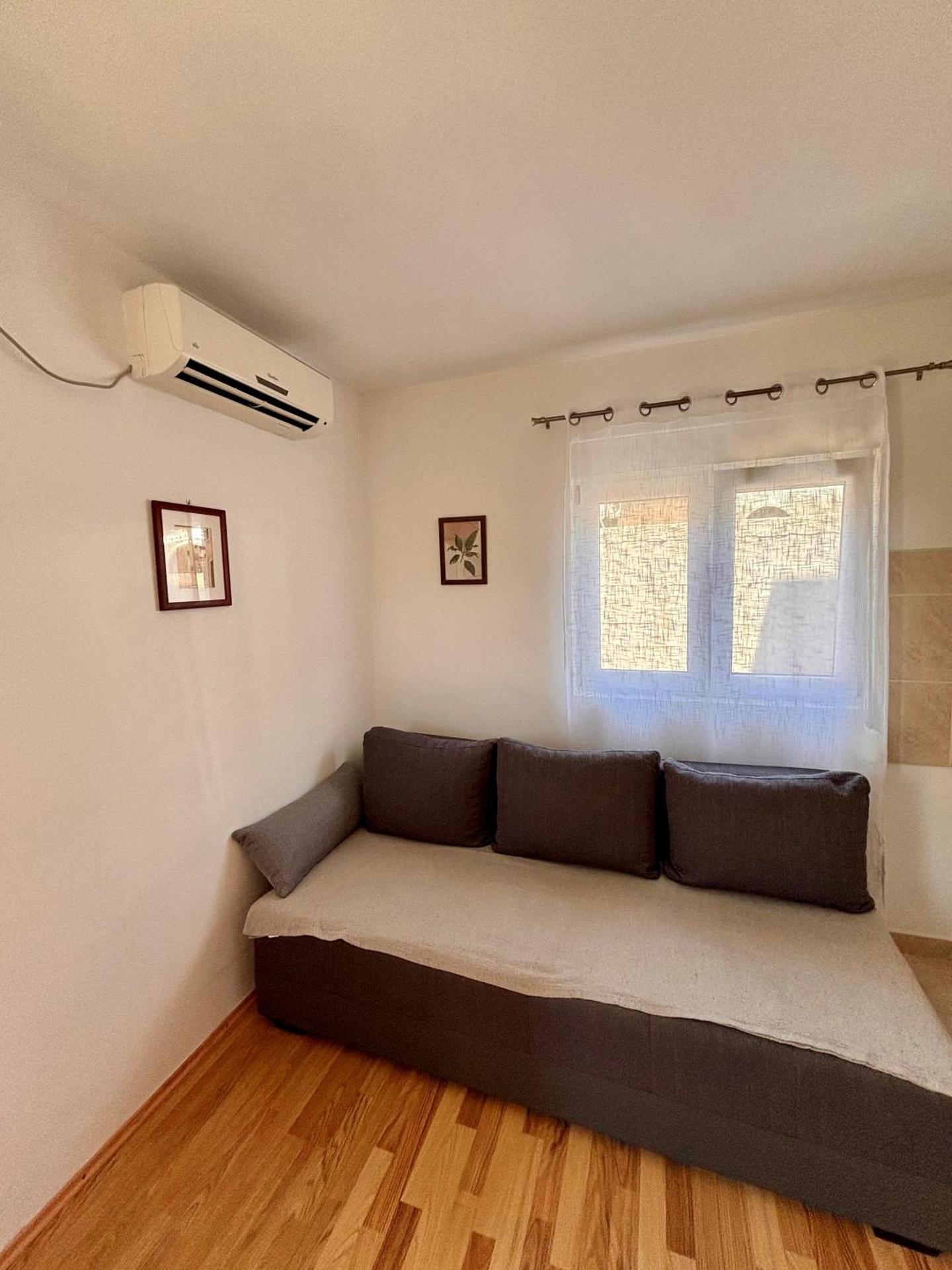 Apartmani Knežević