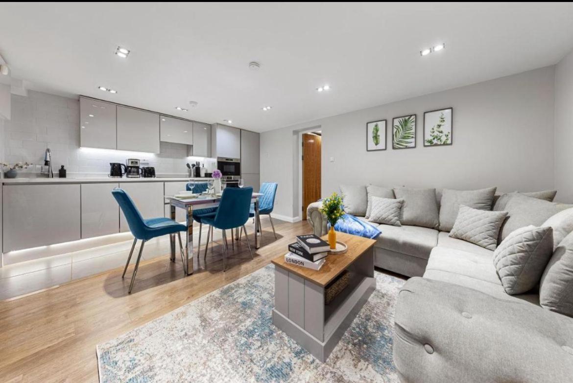 Battersea Superior Suite - London Getaway