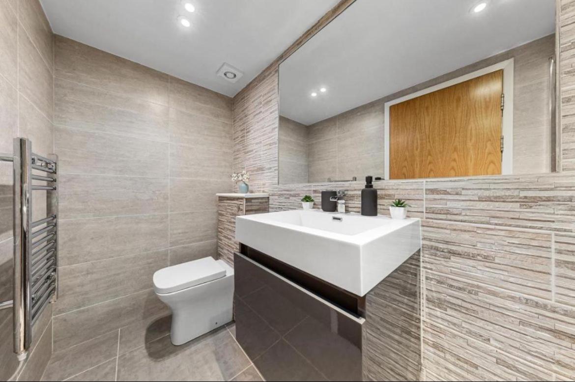 Battersea Superior Suite - London Getaway