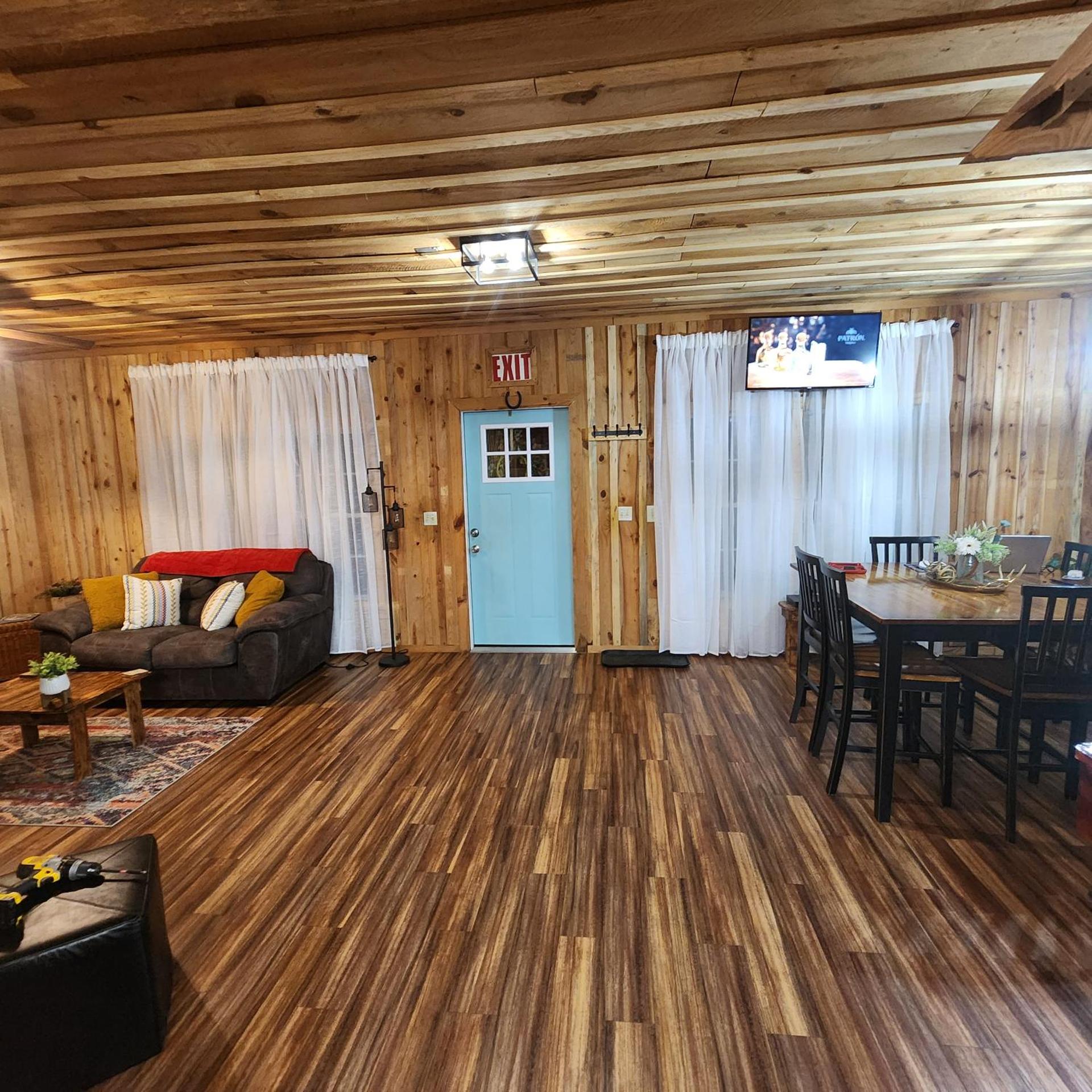 Unique Country Cabin Meets Farmhouse Modern!!!