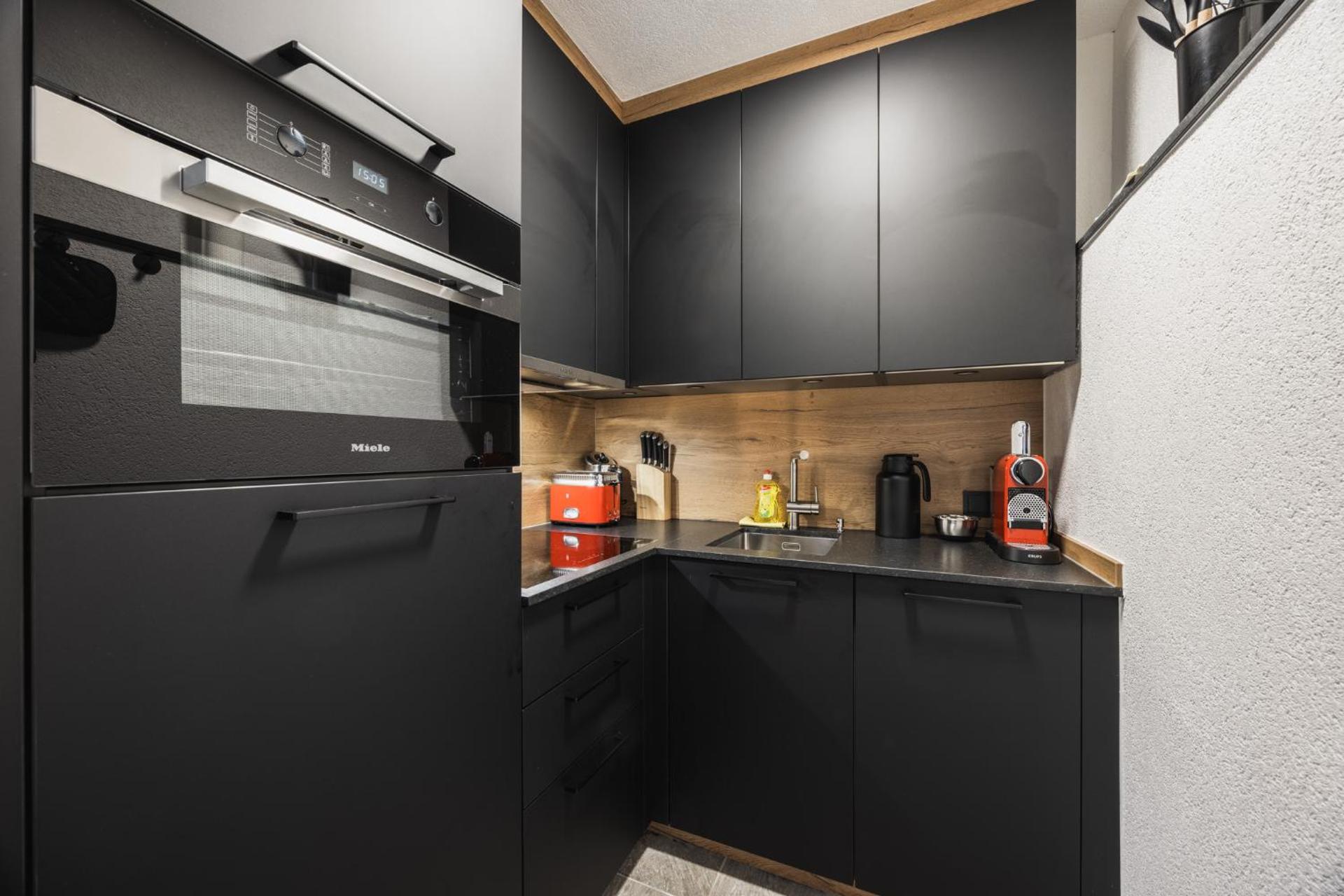 Kitchen or kitchenette