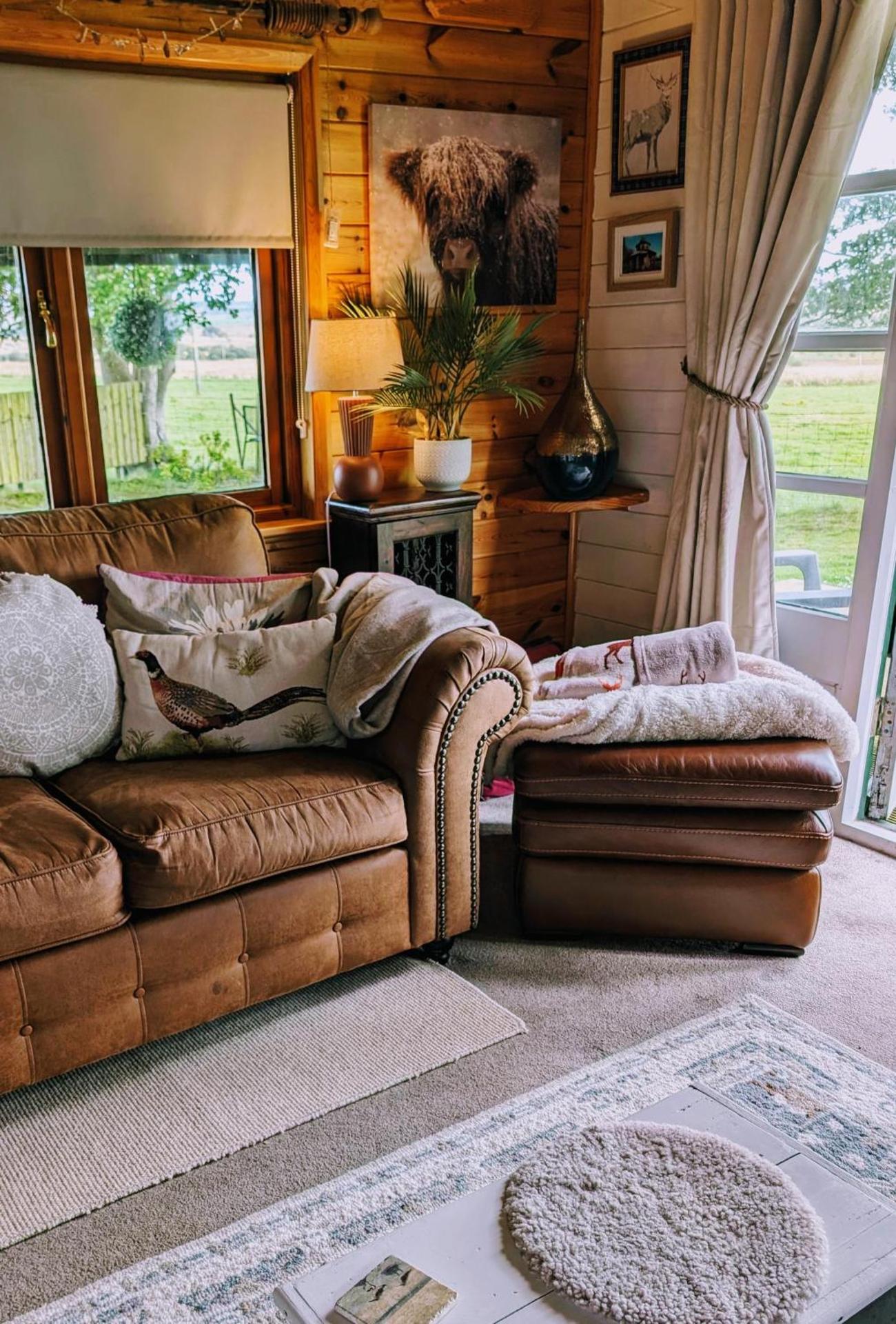 Cosy wood cabin in rural area near national park