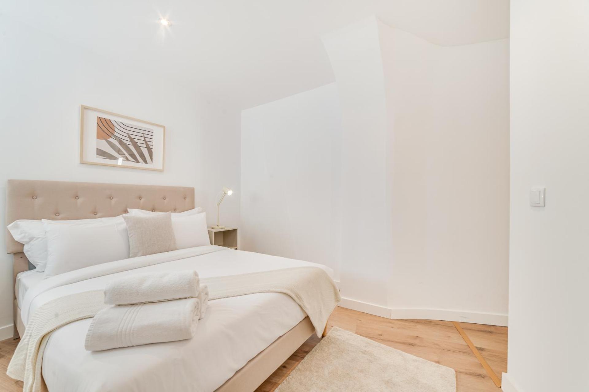 By the River - Alcantara Apartments