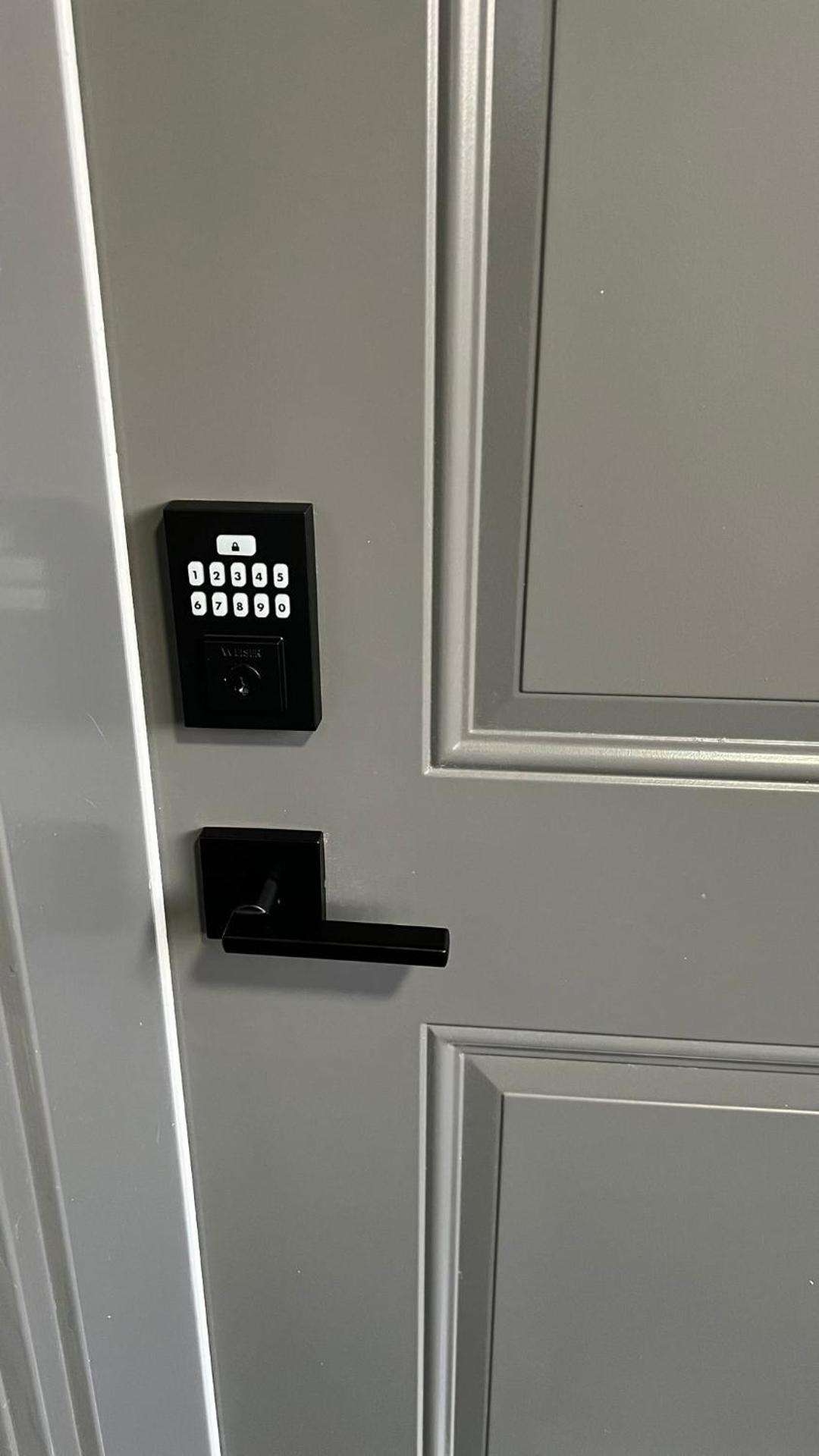 Modern West Coast Contemporary Suite