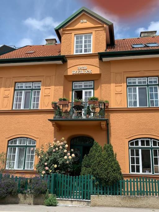 Villa guest suite near Vienna