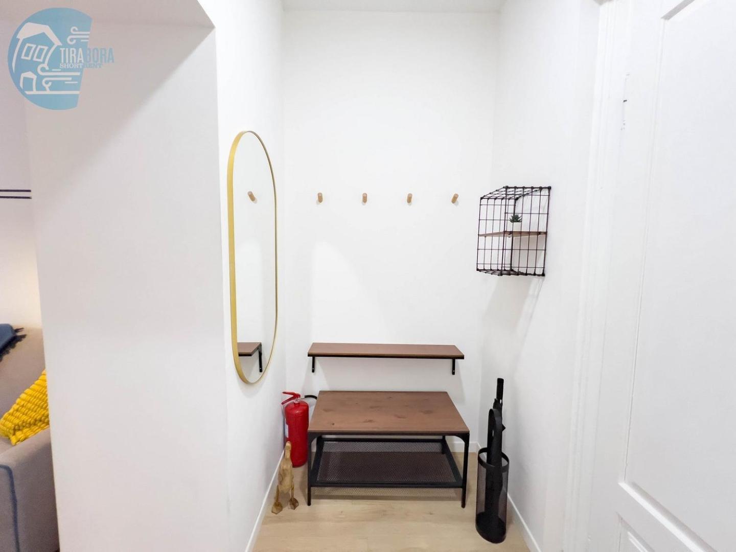 Imbriani 4C Tirabora Short Rent