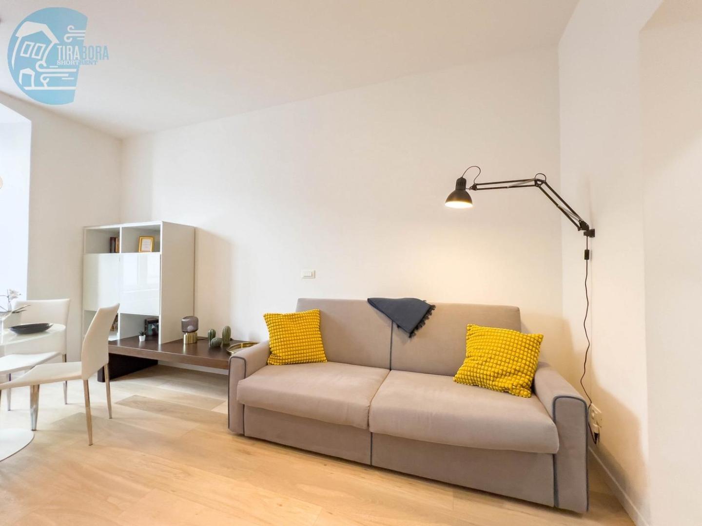 Imbriani 4C Tirabora Short Rent