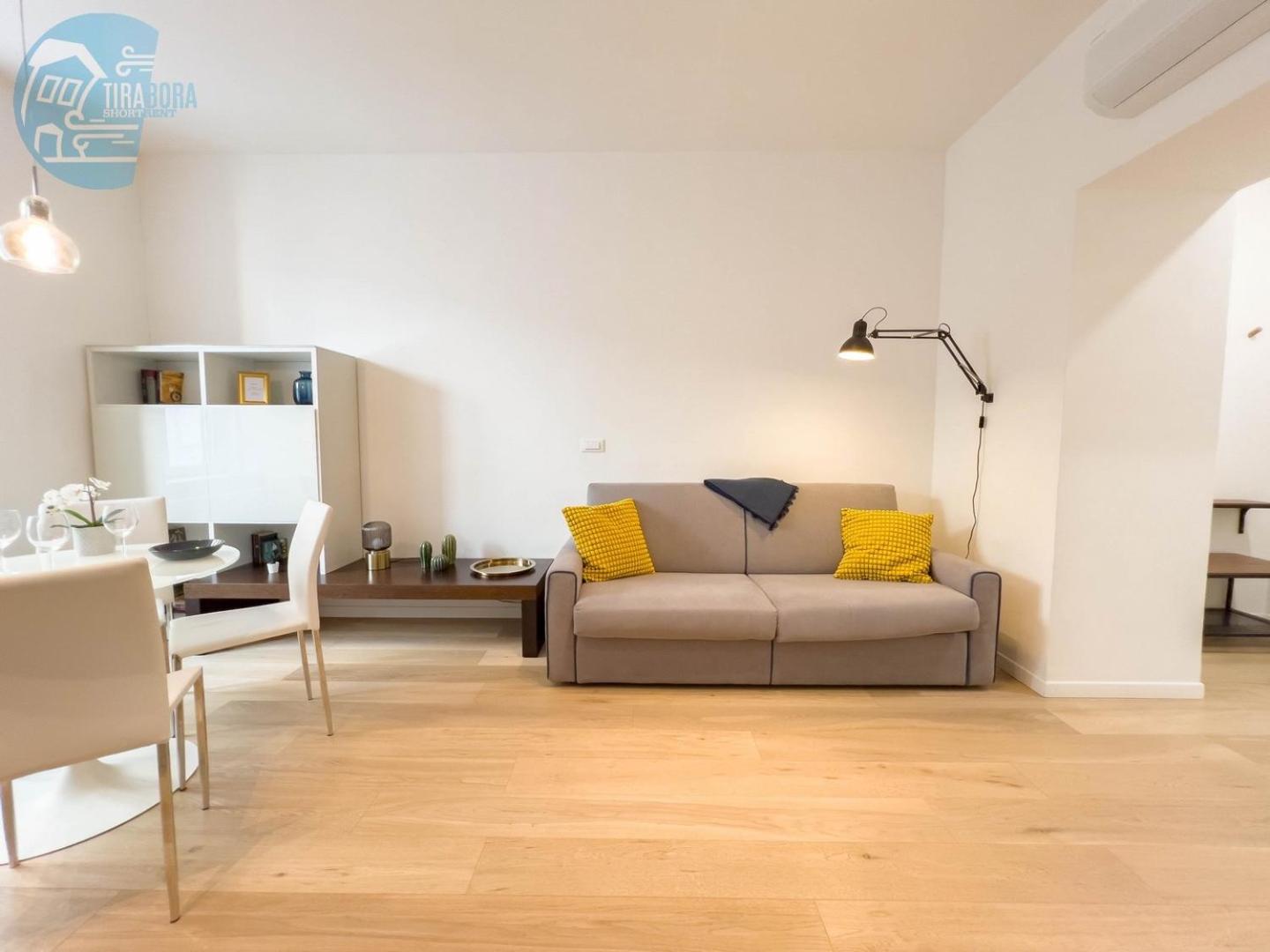 Imbriani 4C Tirabora Short Rent