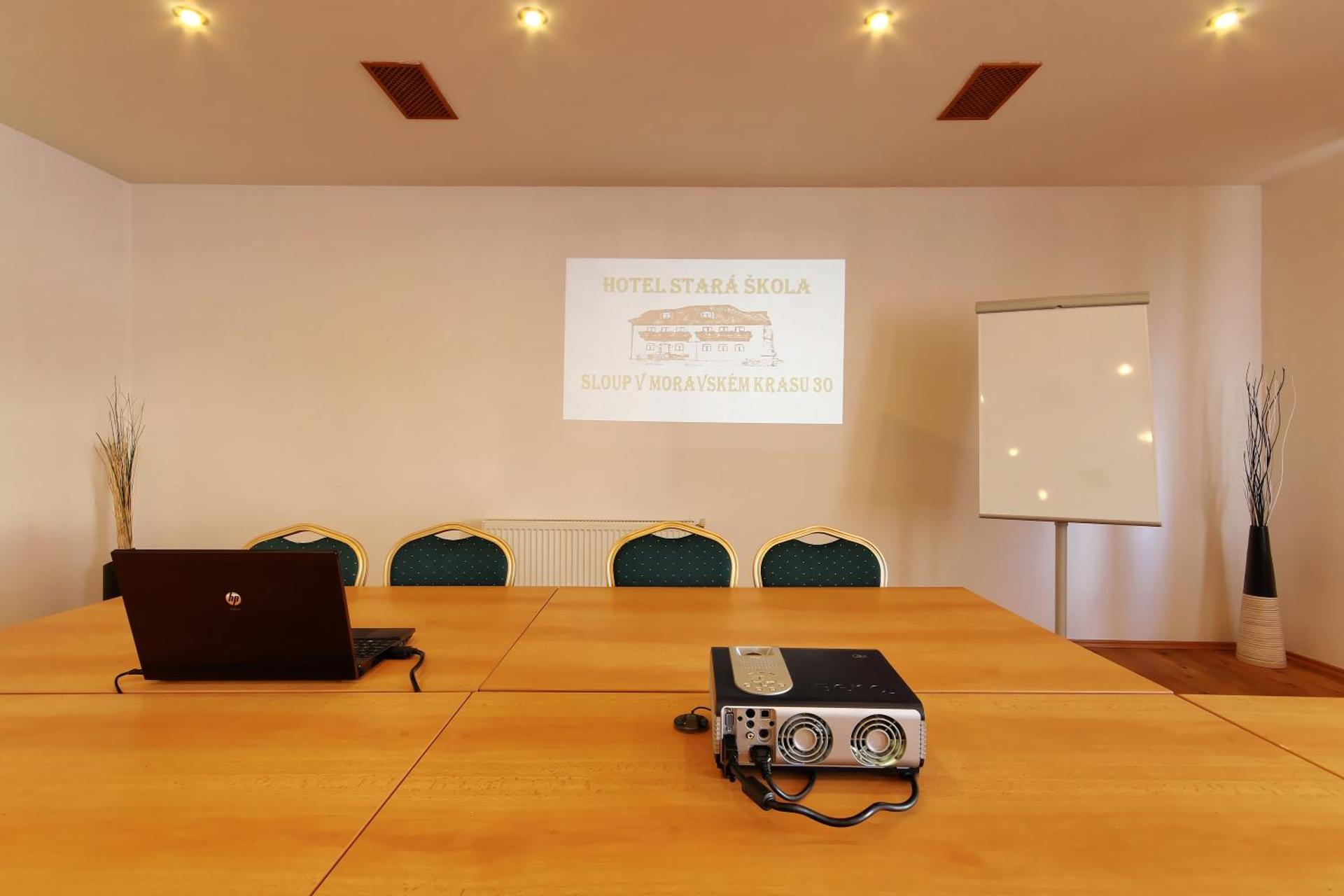 Meeting/conference room
