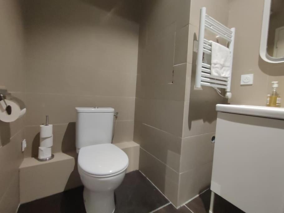 Appartement étage 2 sur cour aux Chartrons avec climatisation