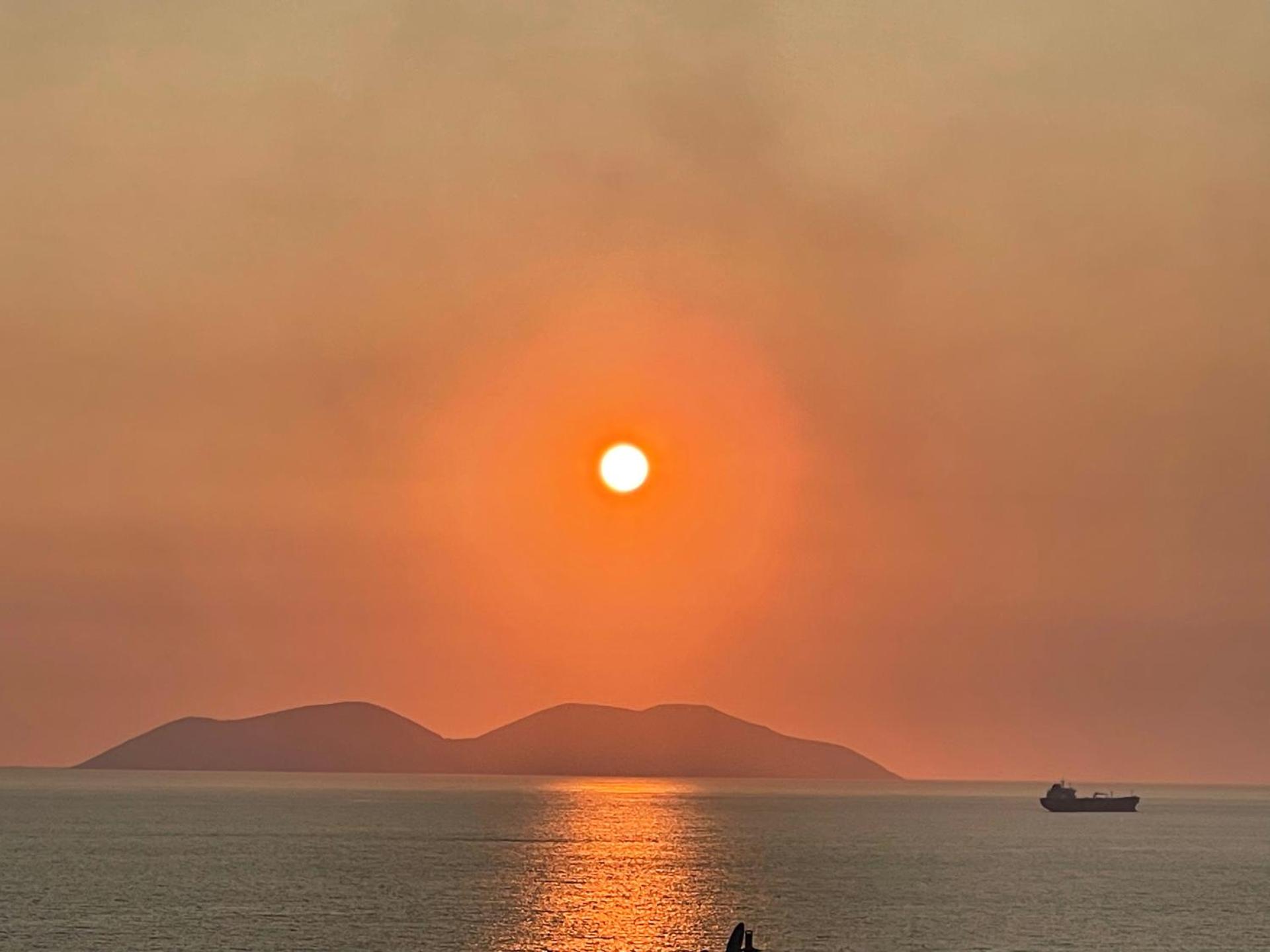 Nordic sea view Scandi Apartments