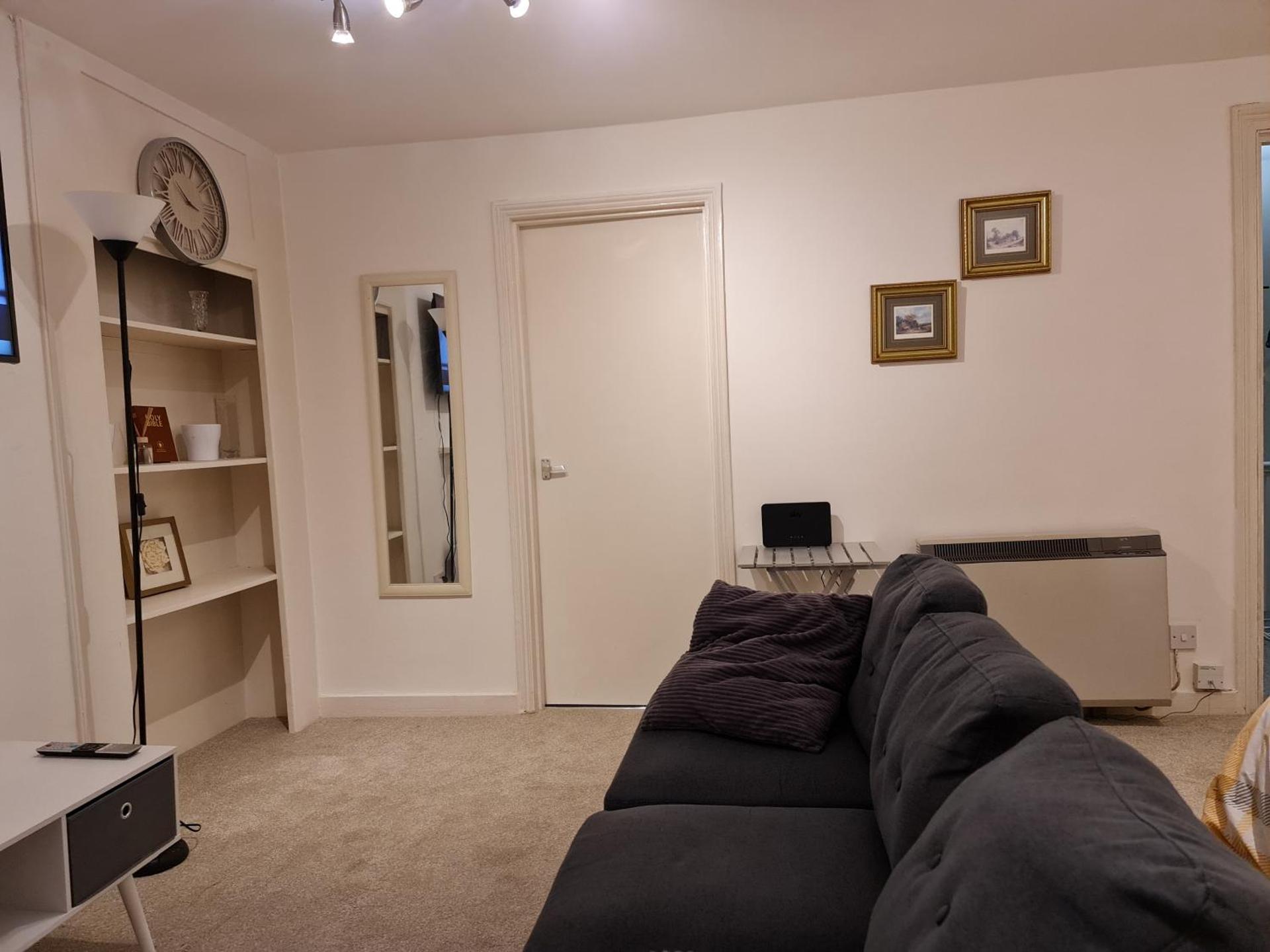 Cosy Studio Apartment in Town Centre