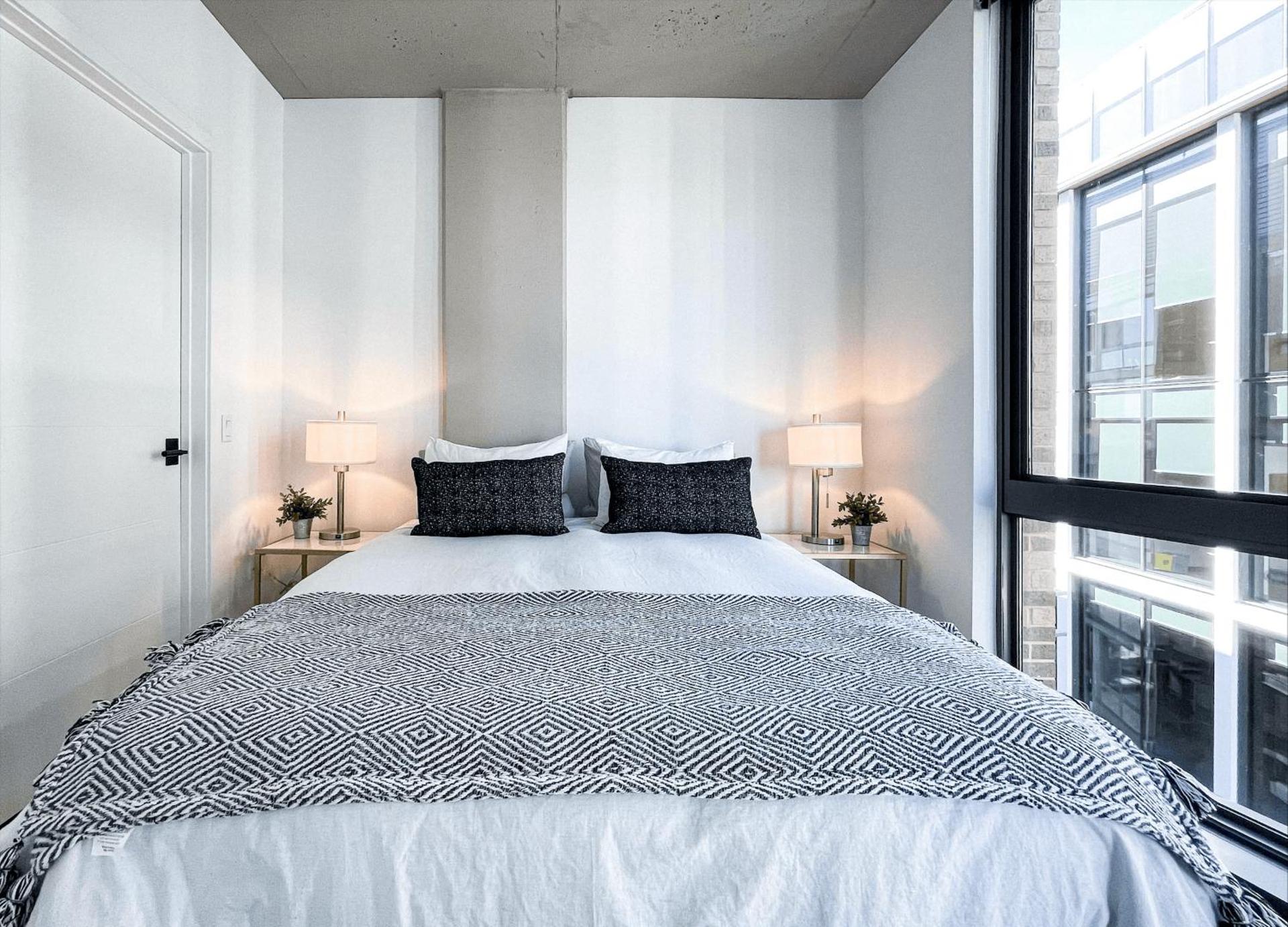 Monthier The Wharf BLW1S1U71-2