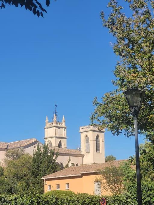 La tête dans les nuages