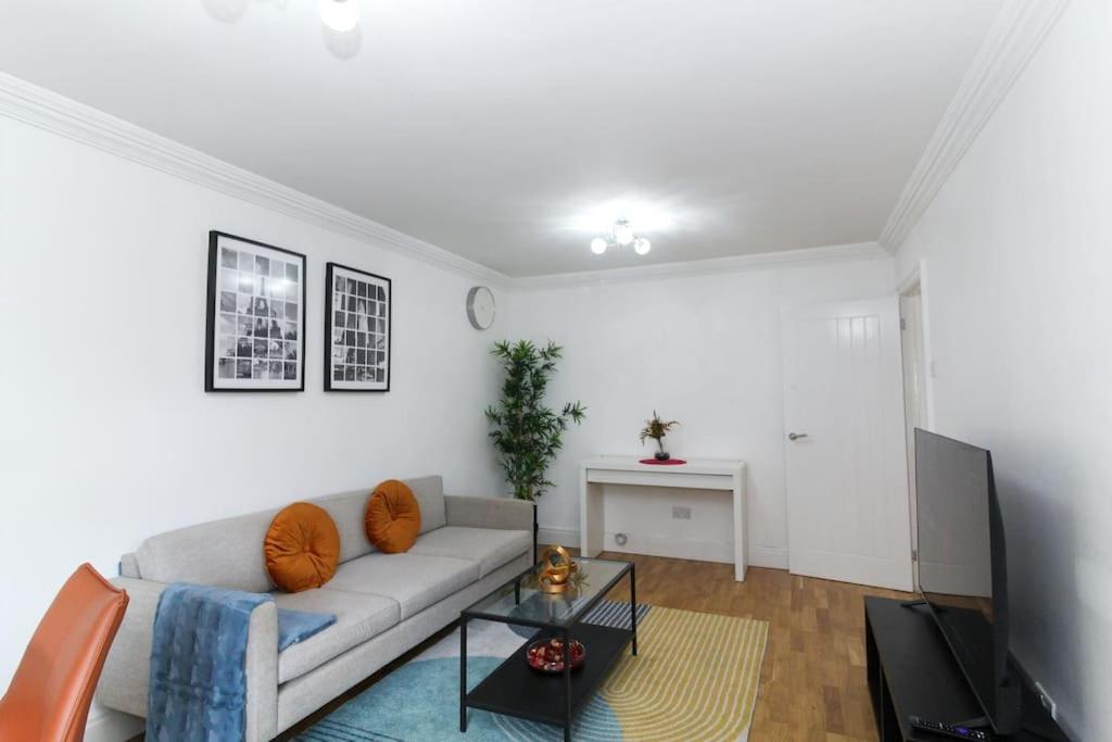 McRae - 2 bed Flat - South Norwood - Crystal Palace