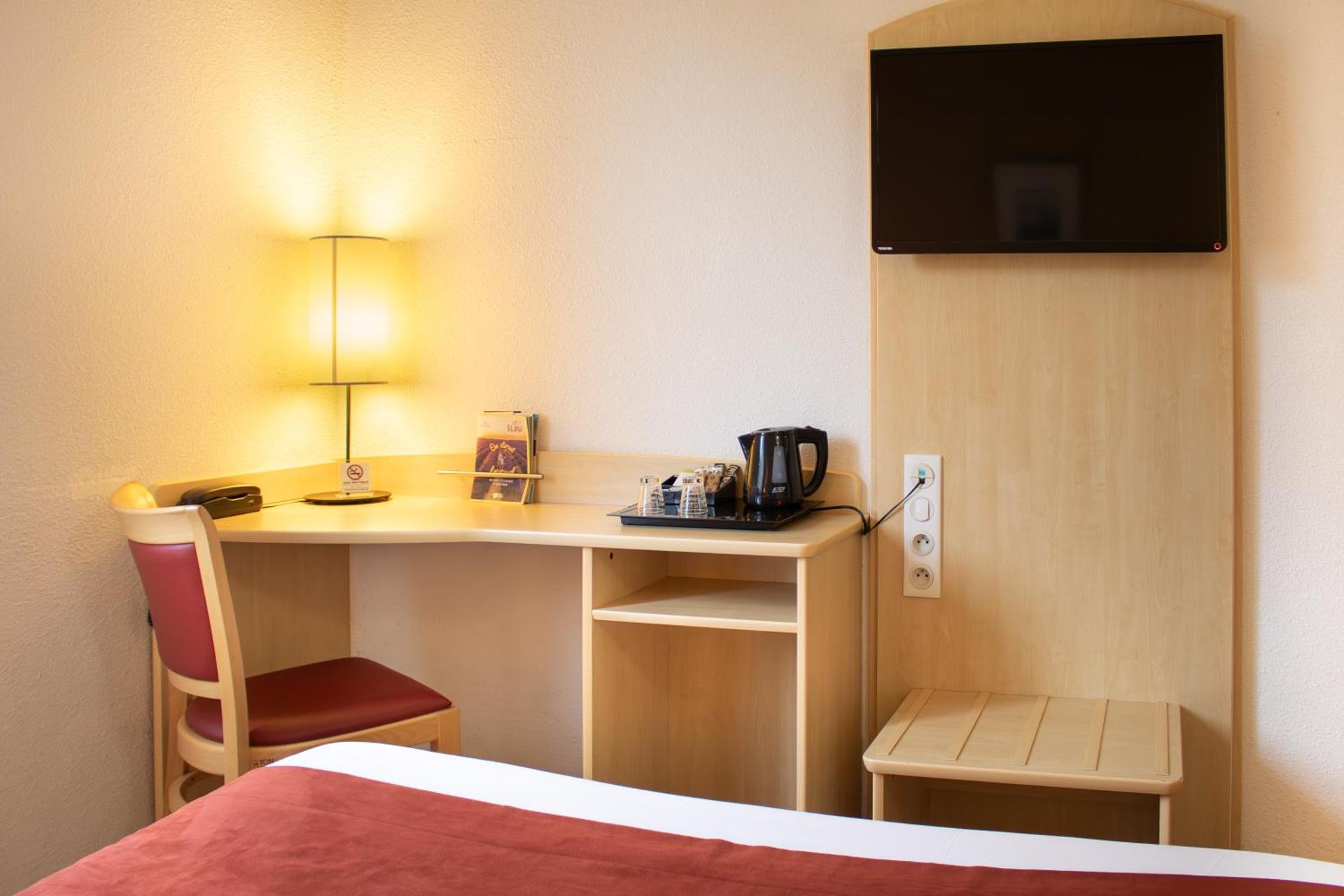 Brit Hotel Châteaudun