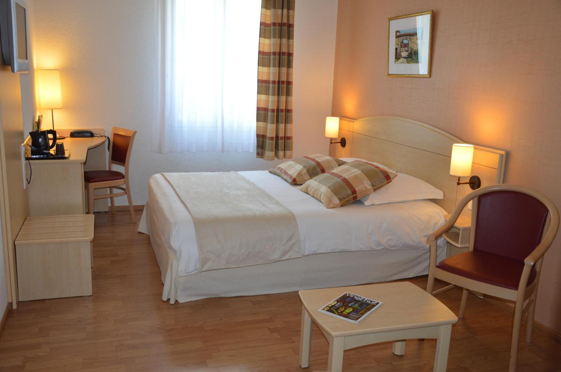 Double Room with Living Room Area