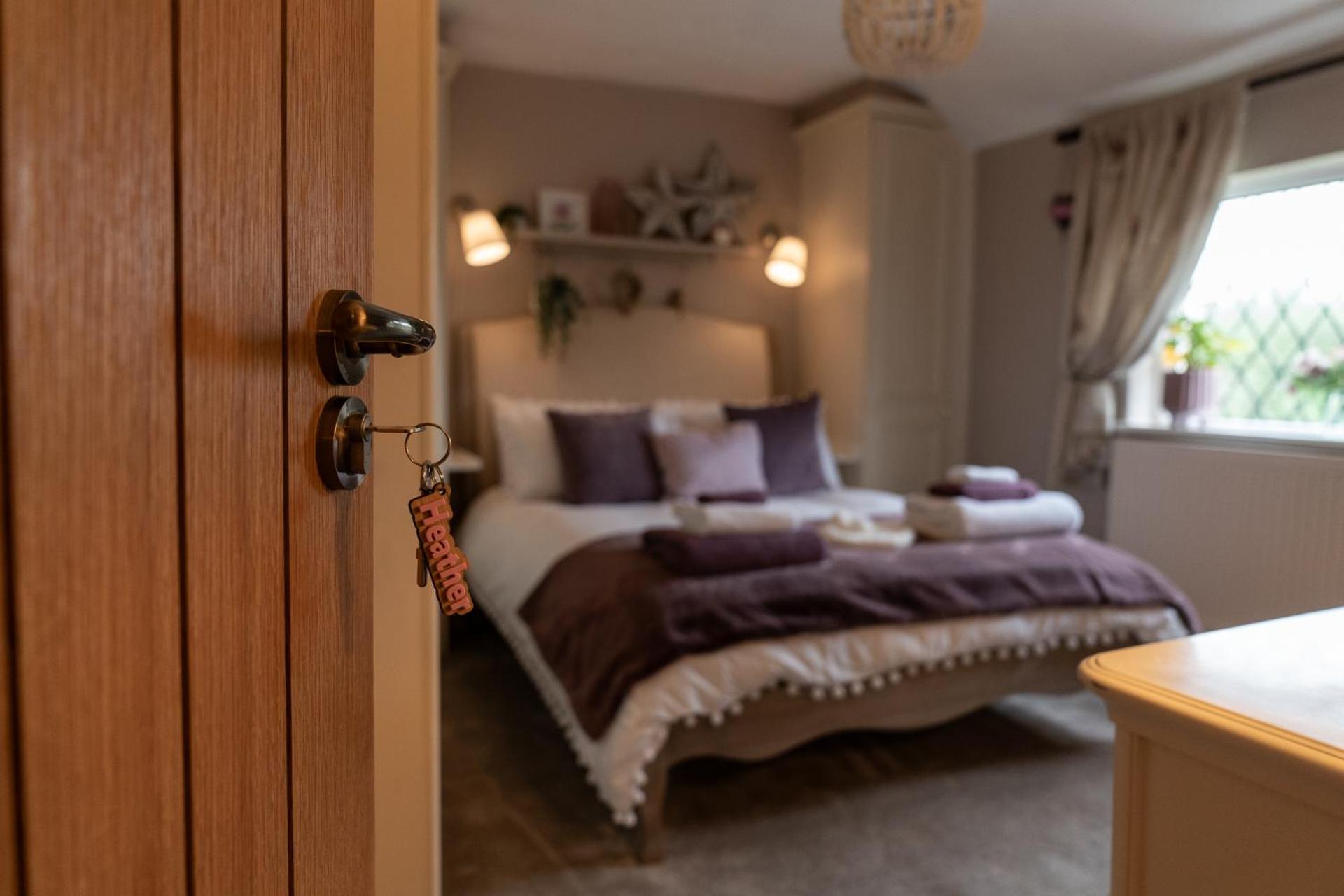 Heather room at field view cottage