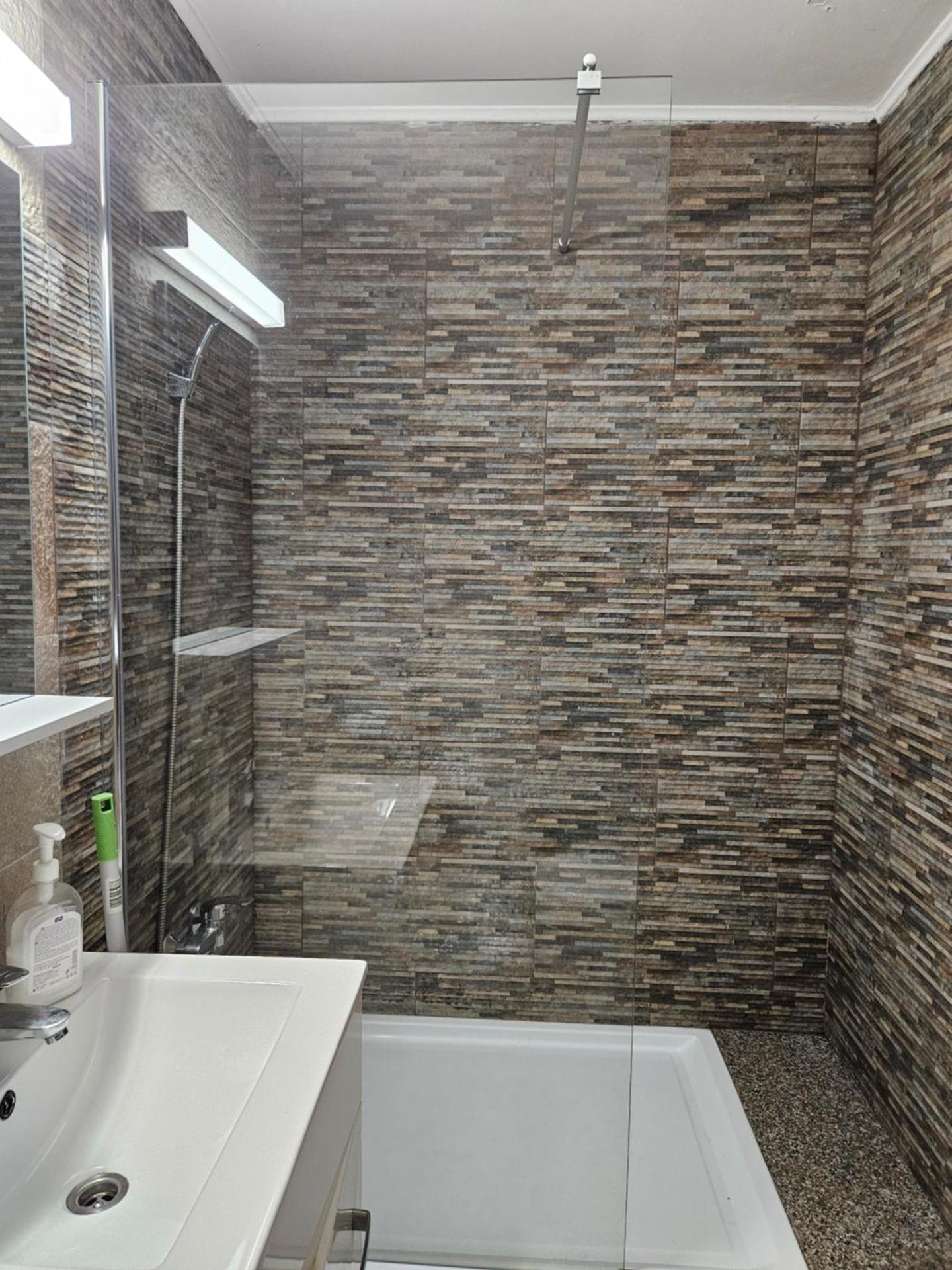 SIMPLE VILLA SELF CHECK iN