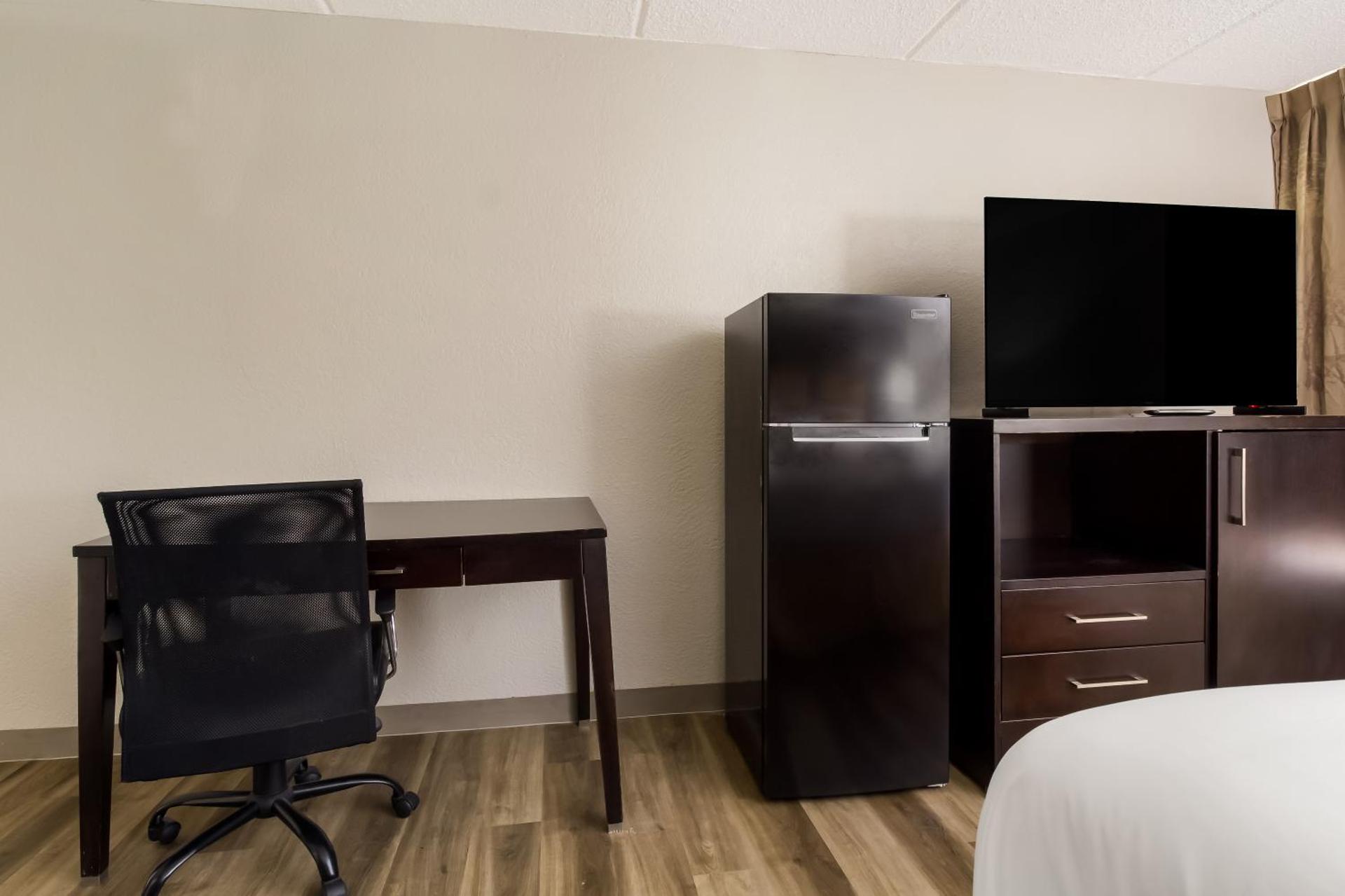 Clarion Pointe Lake Jackson - Clute