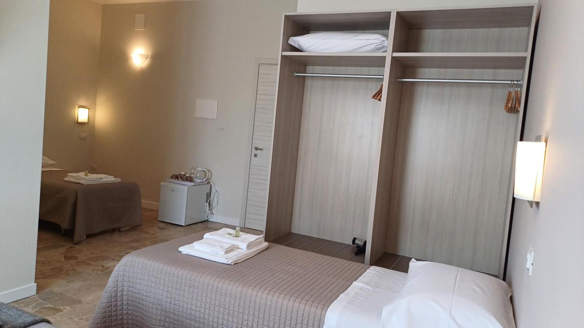 Quadruple Room with Private Bathroom