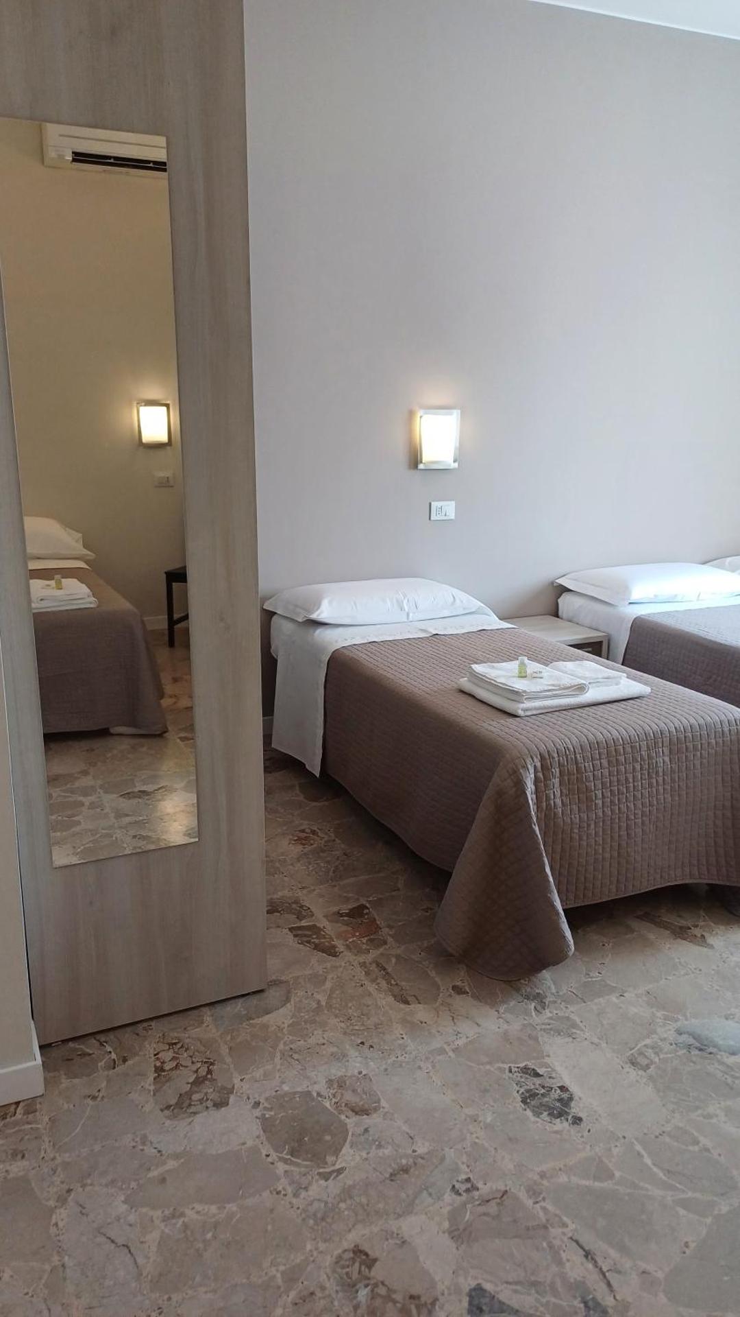 Quadruple Room with Private Bathroom