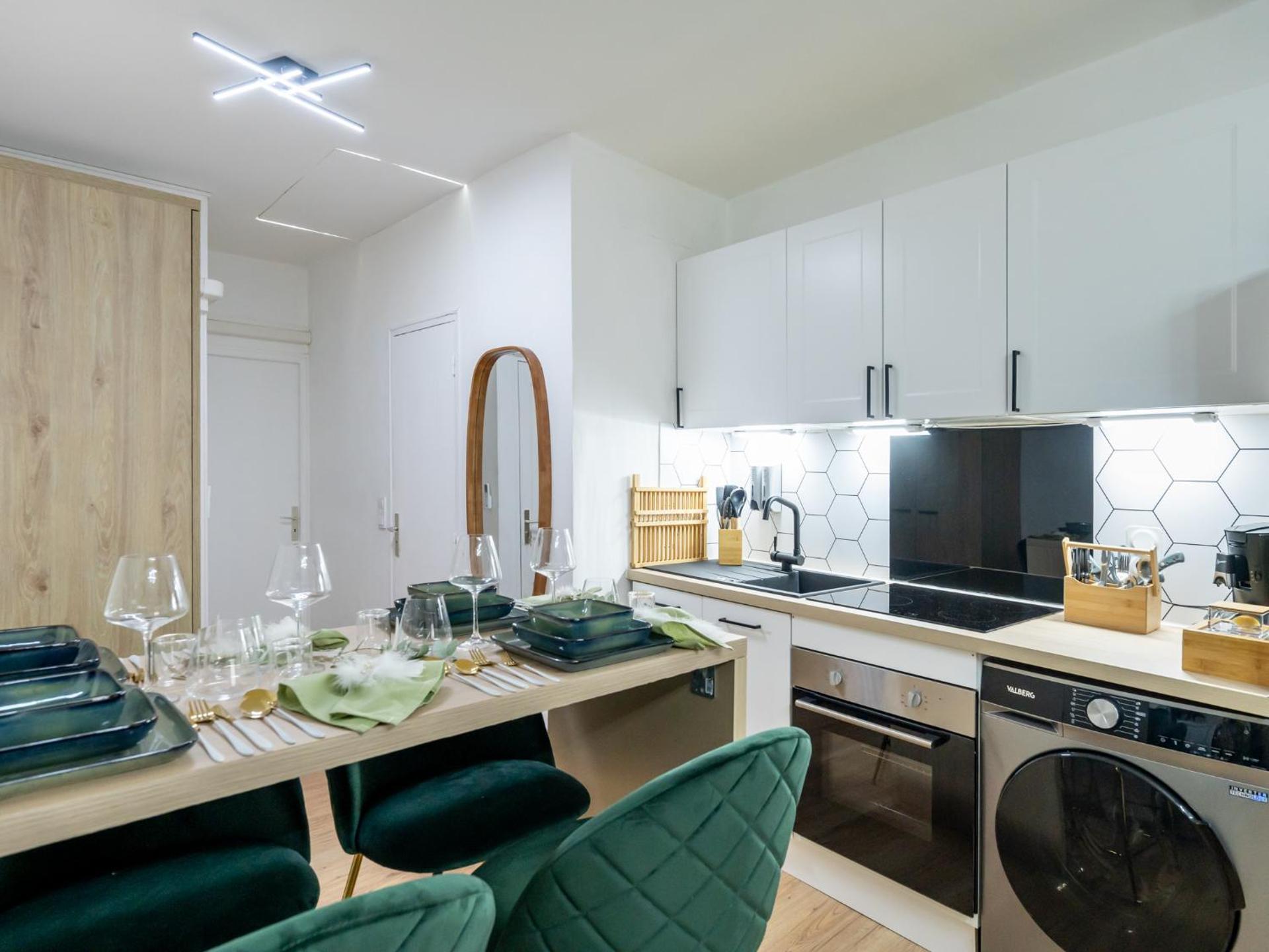 Kitchen or kitchenette