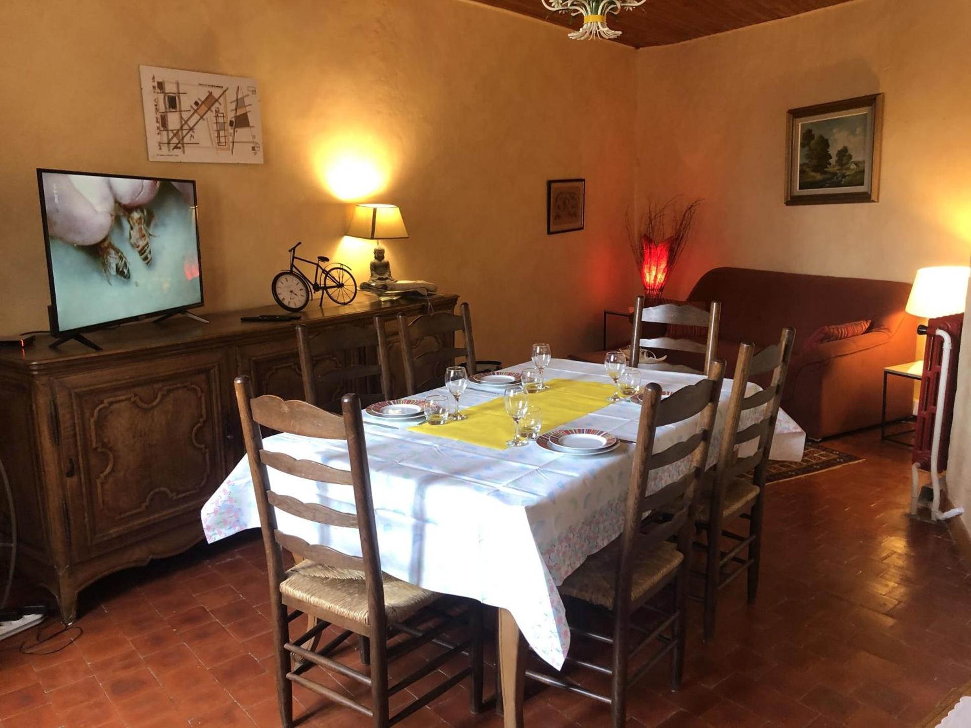 Maison de Vacances Provençale " Les Volets Verts "