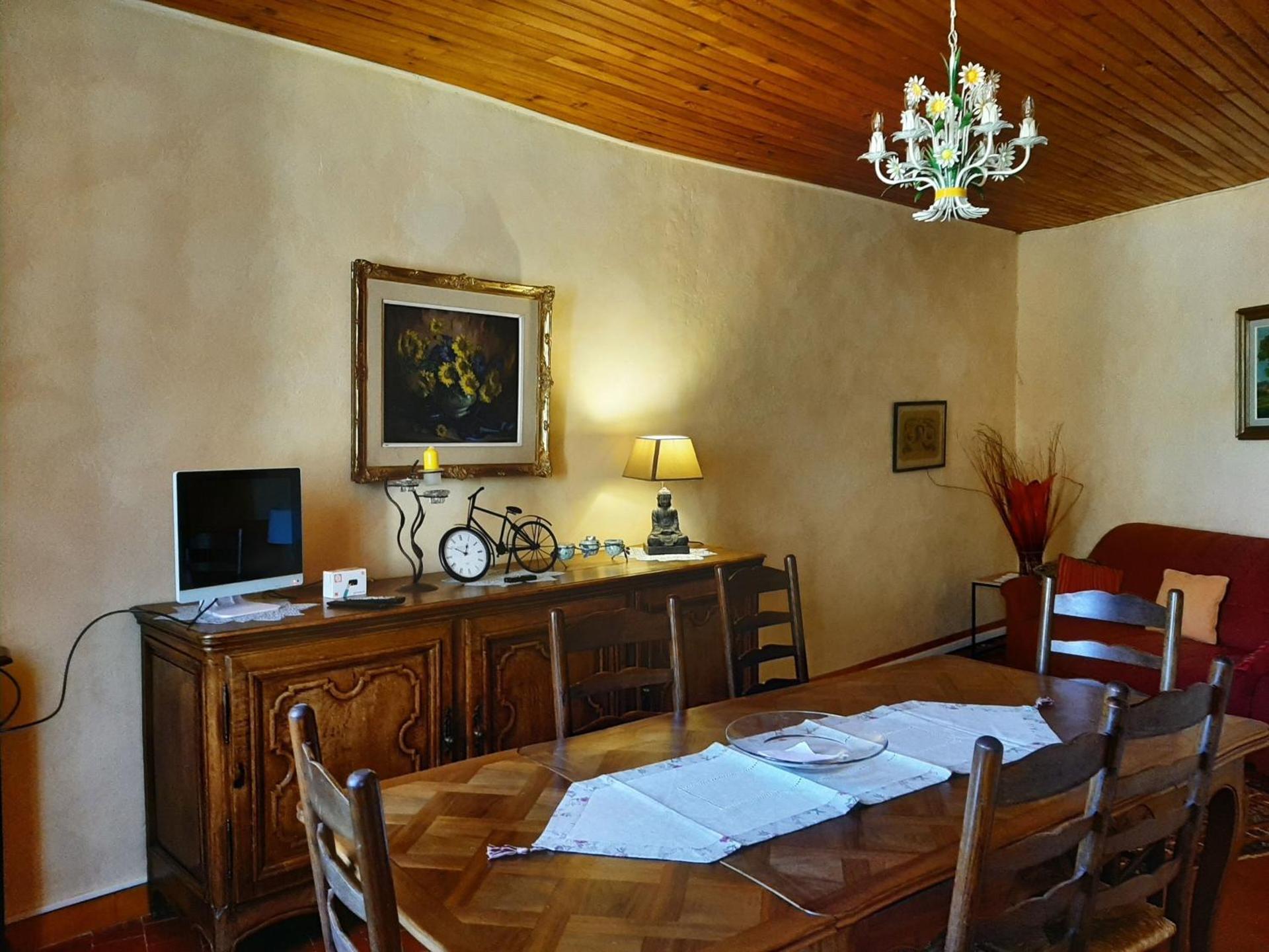 Maison de Vacances Provençale " Les Volets Verts "