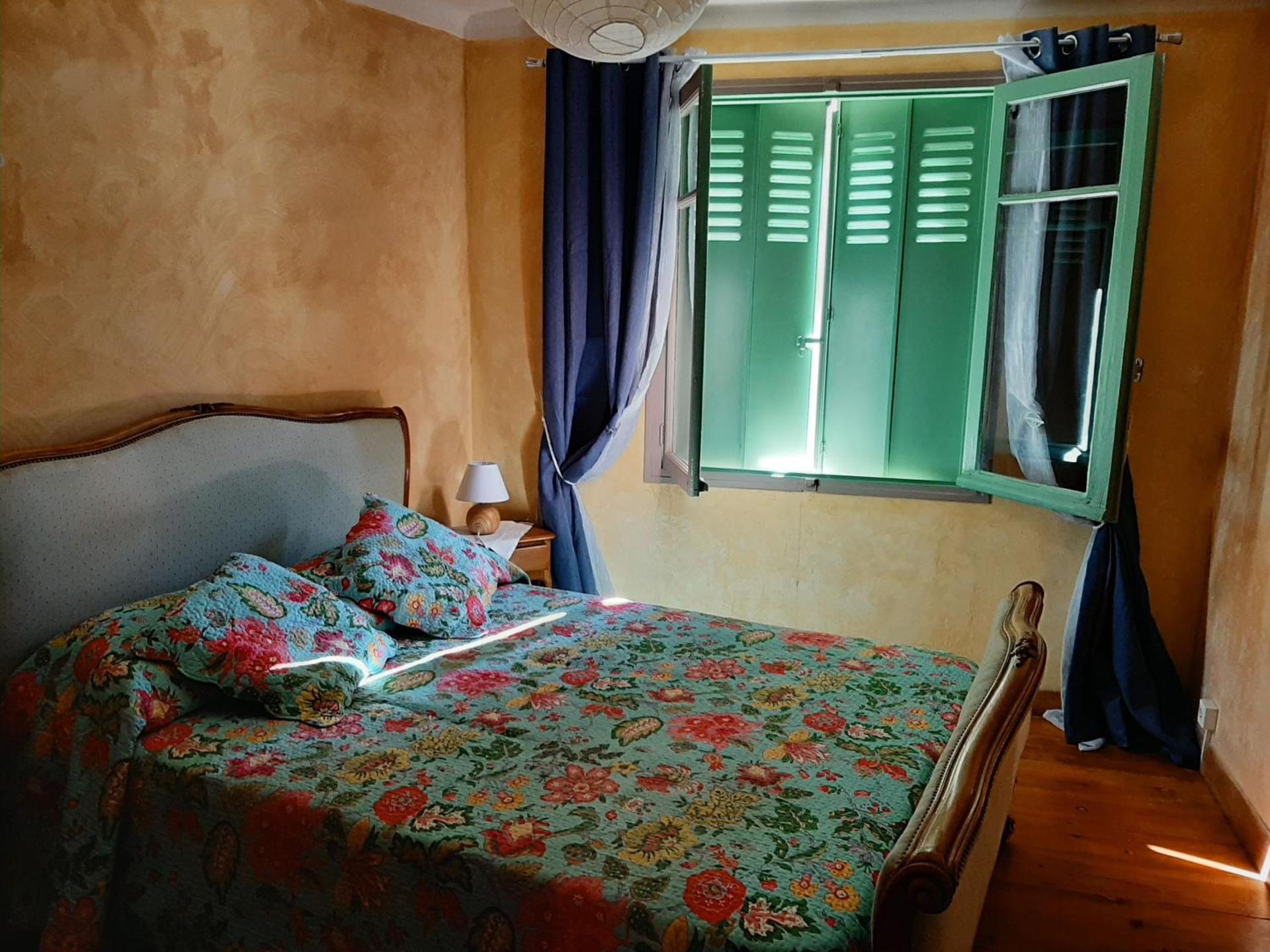 Maison de Vacances Provençale " Les Volets Verts "