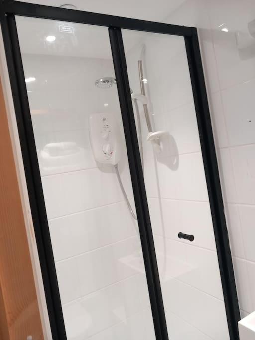 The Nook- Cotswold guest room