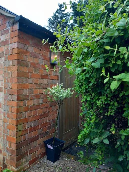 The Nook- Cotswold guest room