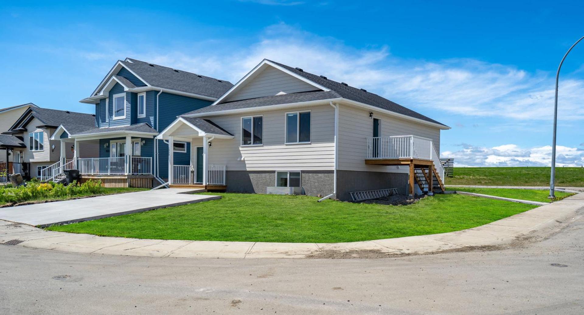 Livingston Way I Sleep 6 I Netflix I Kitchen I TV