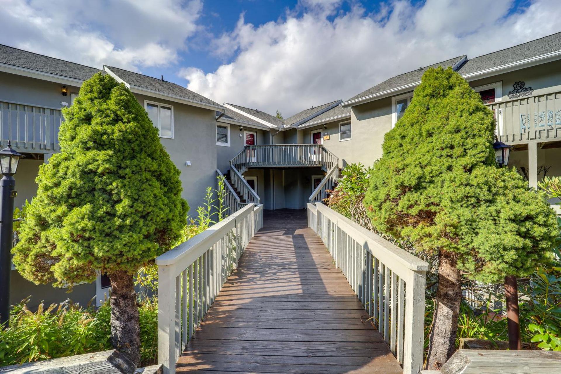 1 Mi to Ski Lifts Sugar Mountain Condo