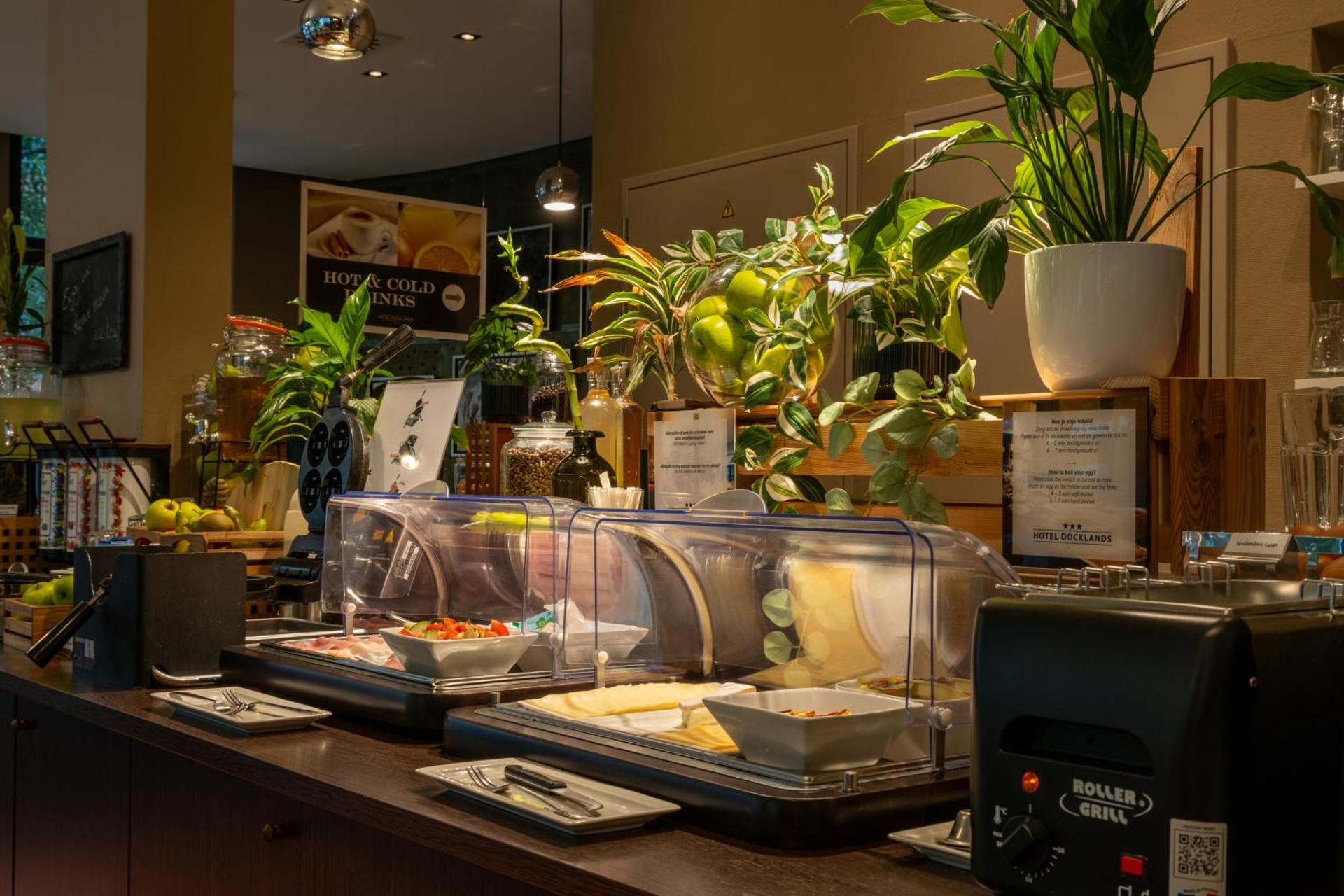 Coffee/tea facilities