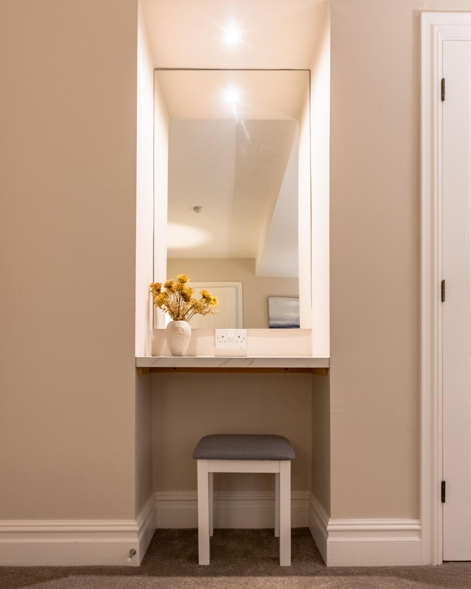 Brand New Riverside Apartment