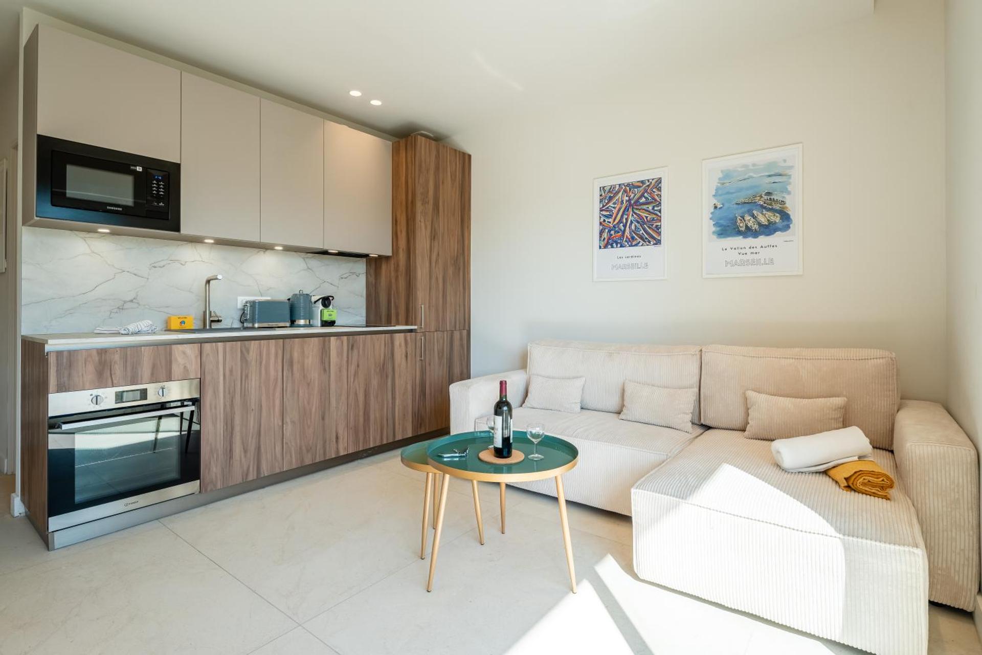 Kitchen or kitchenette