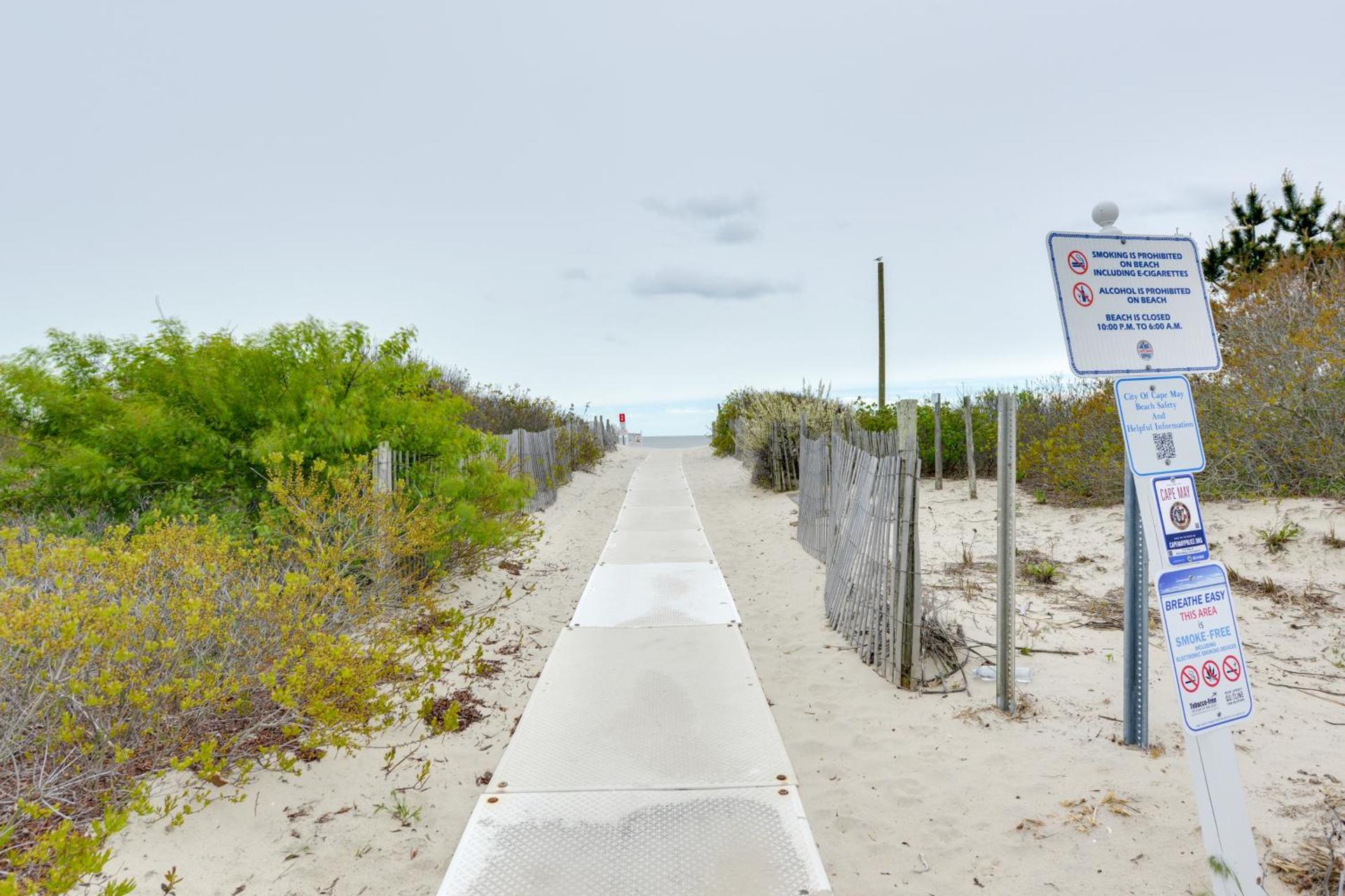 Bright Condo Half-Block to Cape May Beach!