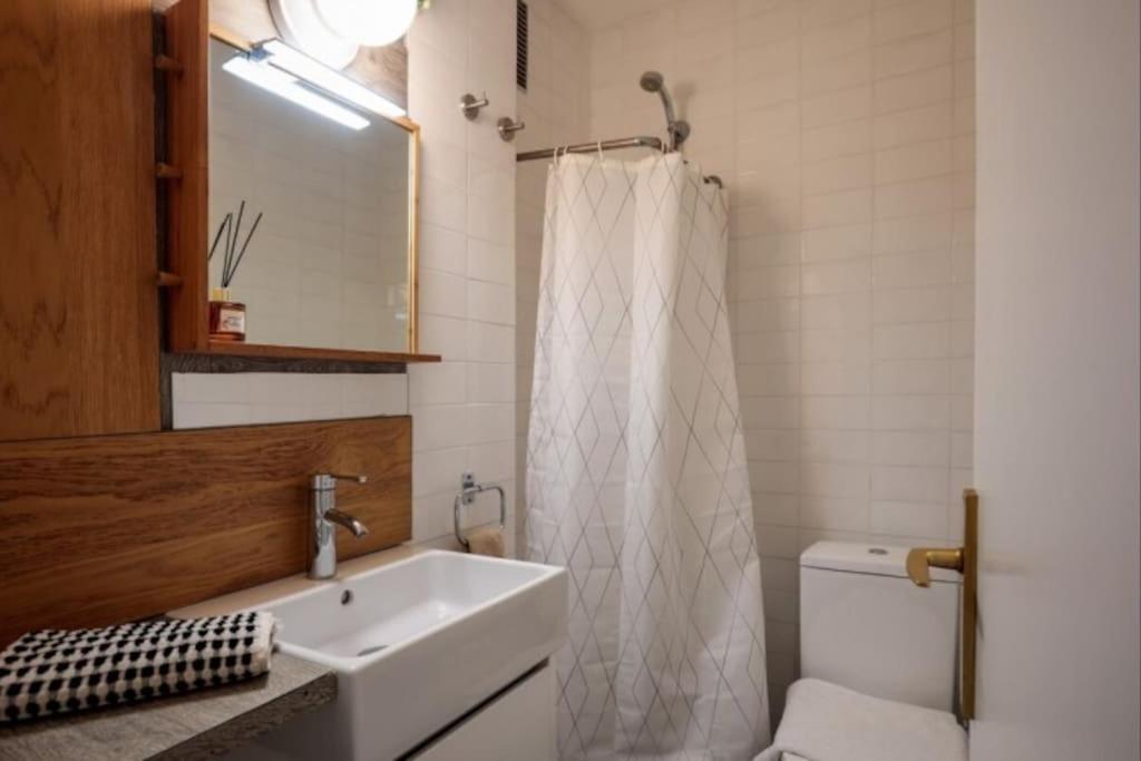 Renovated Apartment in Vila de Gràcia