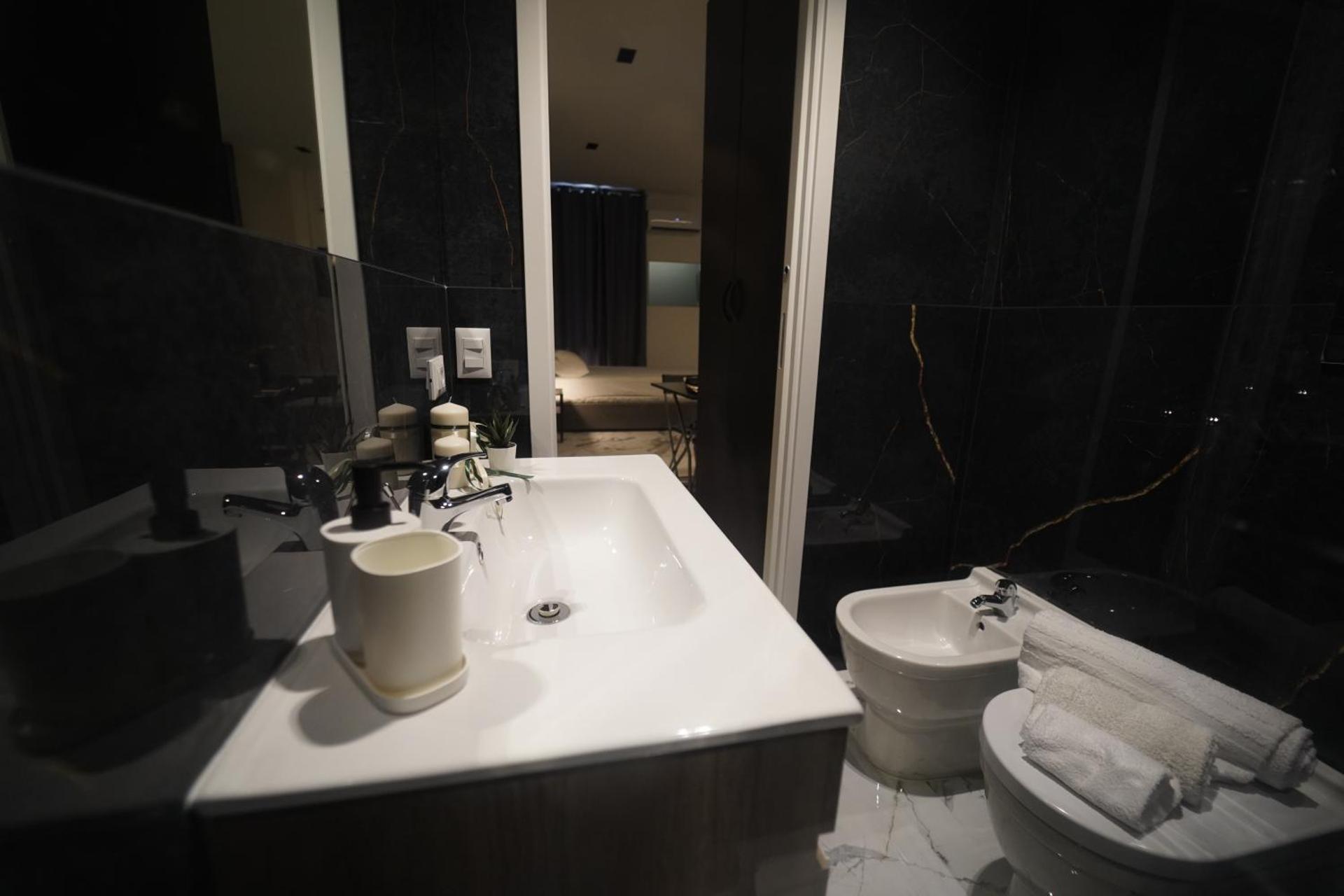 Appartamento Ottanio- Quattro Canti 200 mt