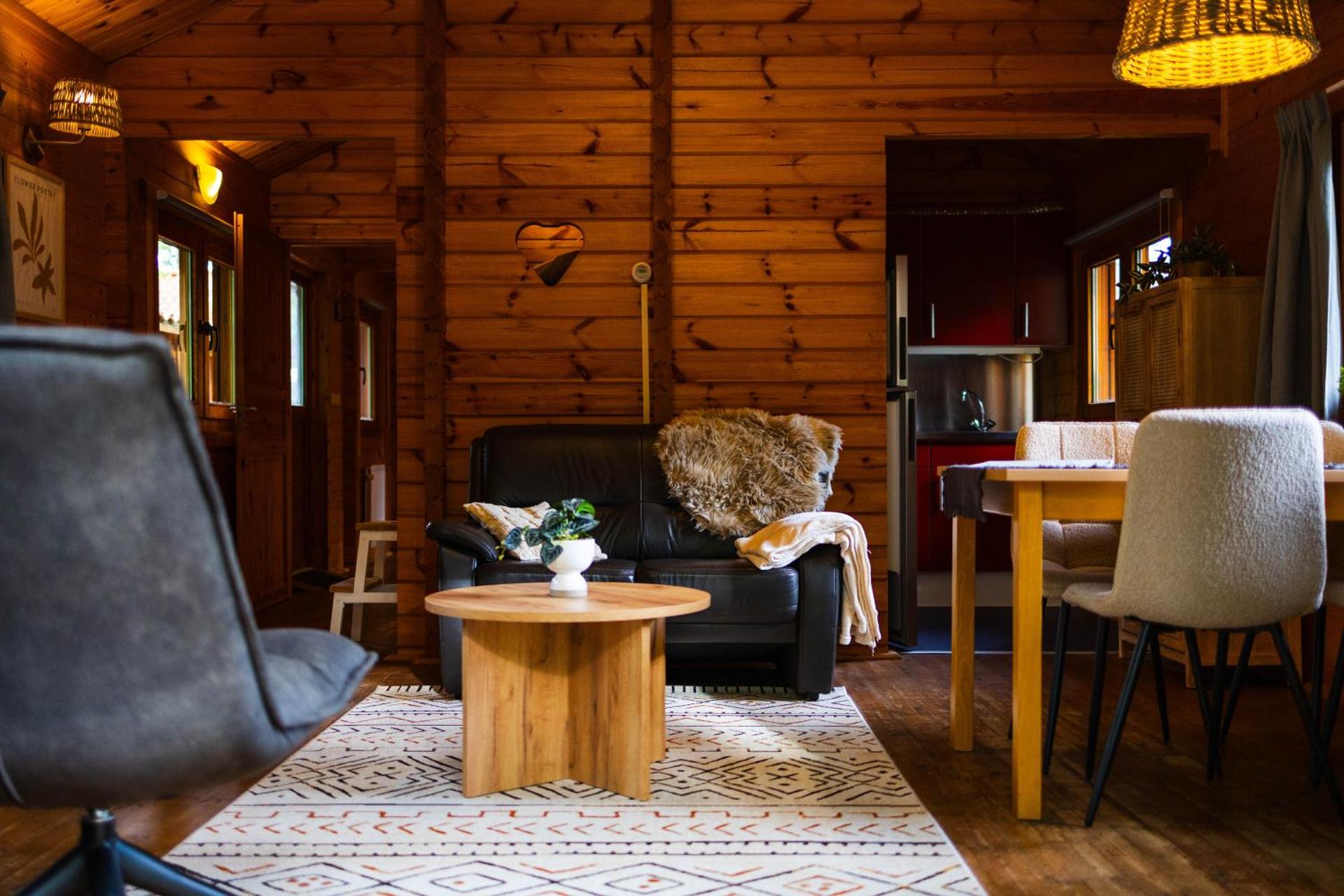 Sfeervol houten huisje met fijne buitenruimte op de Veluwe