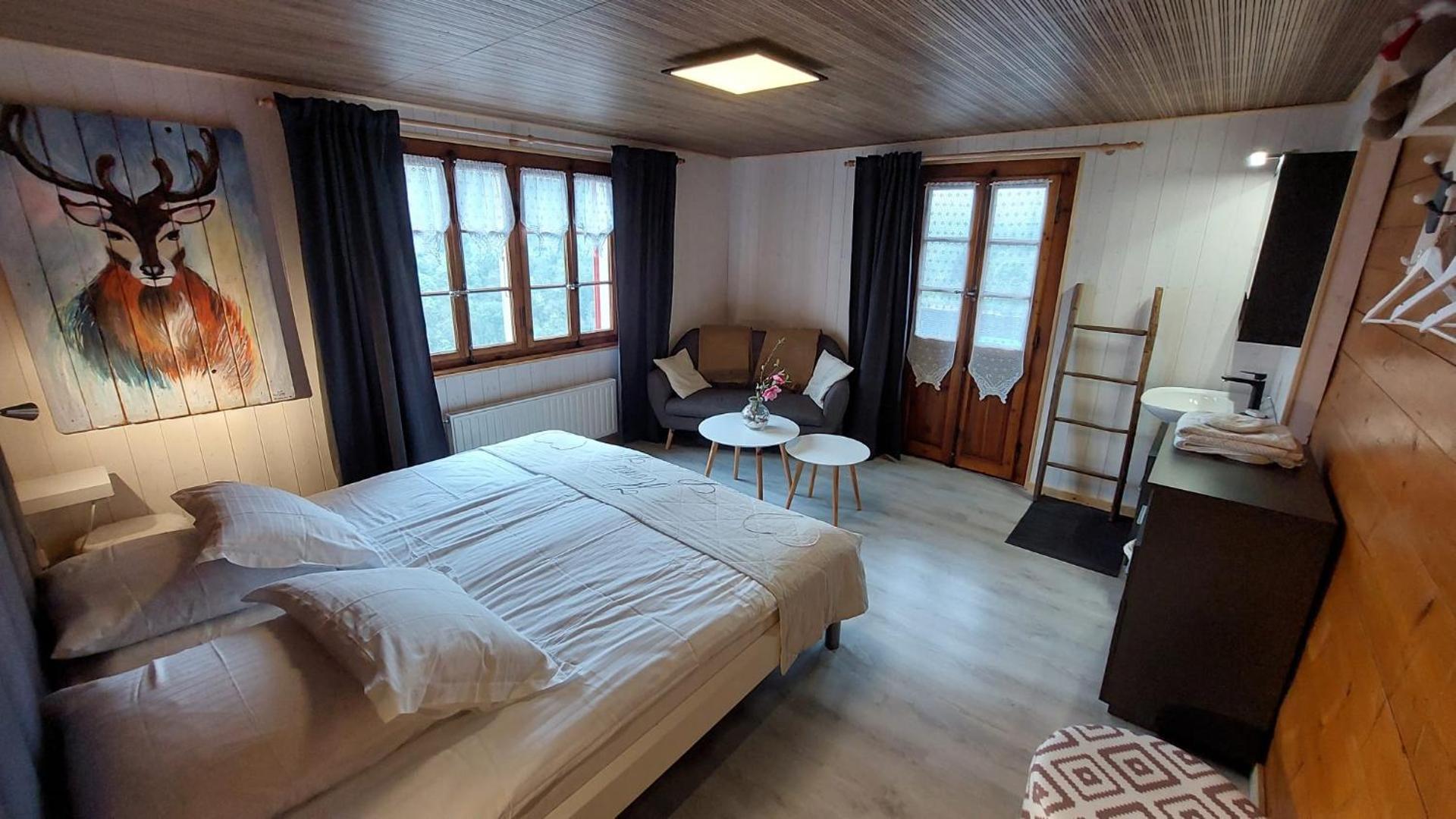 Auberge Restaurant les Aiguilles Rouges