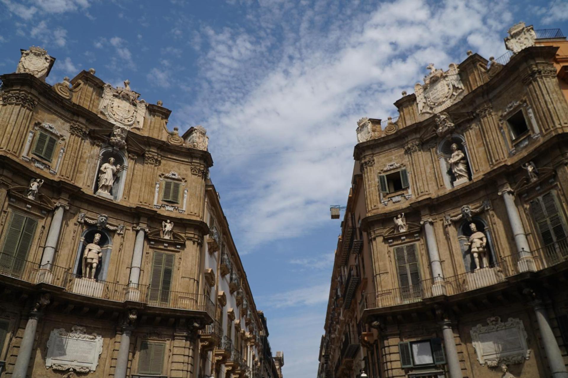 Appartamento Ottanio- Quattro Canti 200 mt