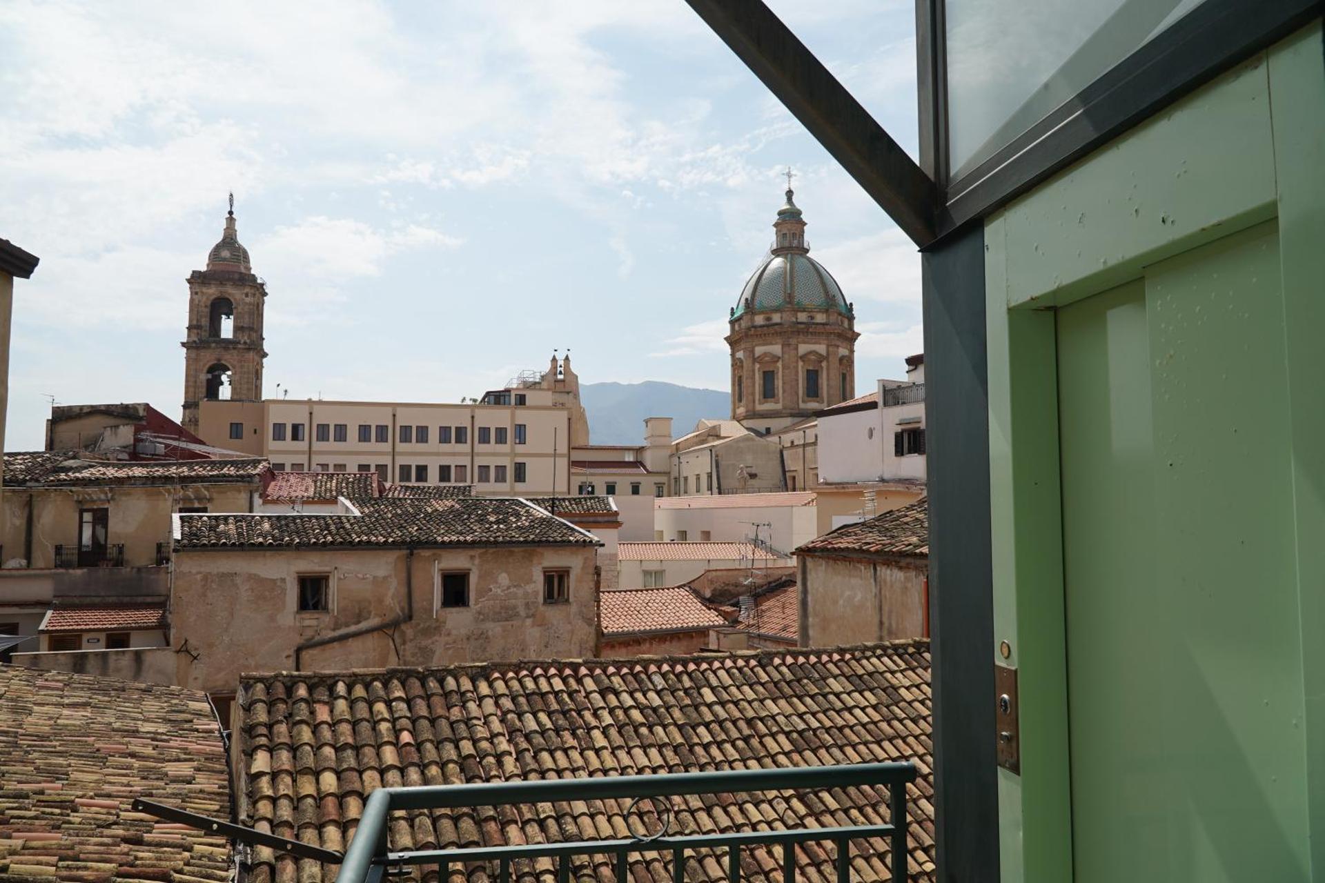 Appartamento Ottanio- Quattro Canti 200 mt