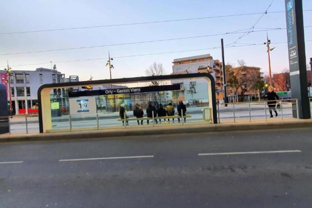 Orly Express - Confort à Deux Pas de l'Aéroport