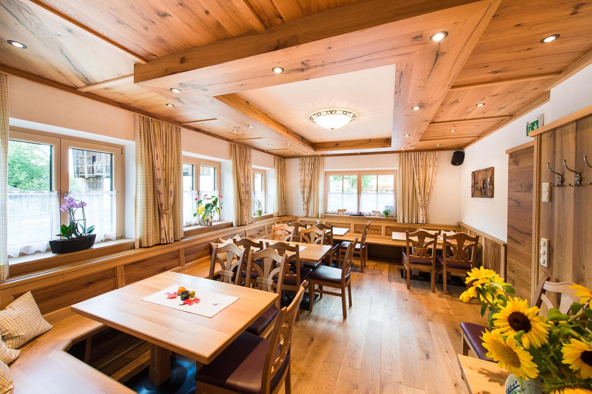 Restaurant/places to eat