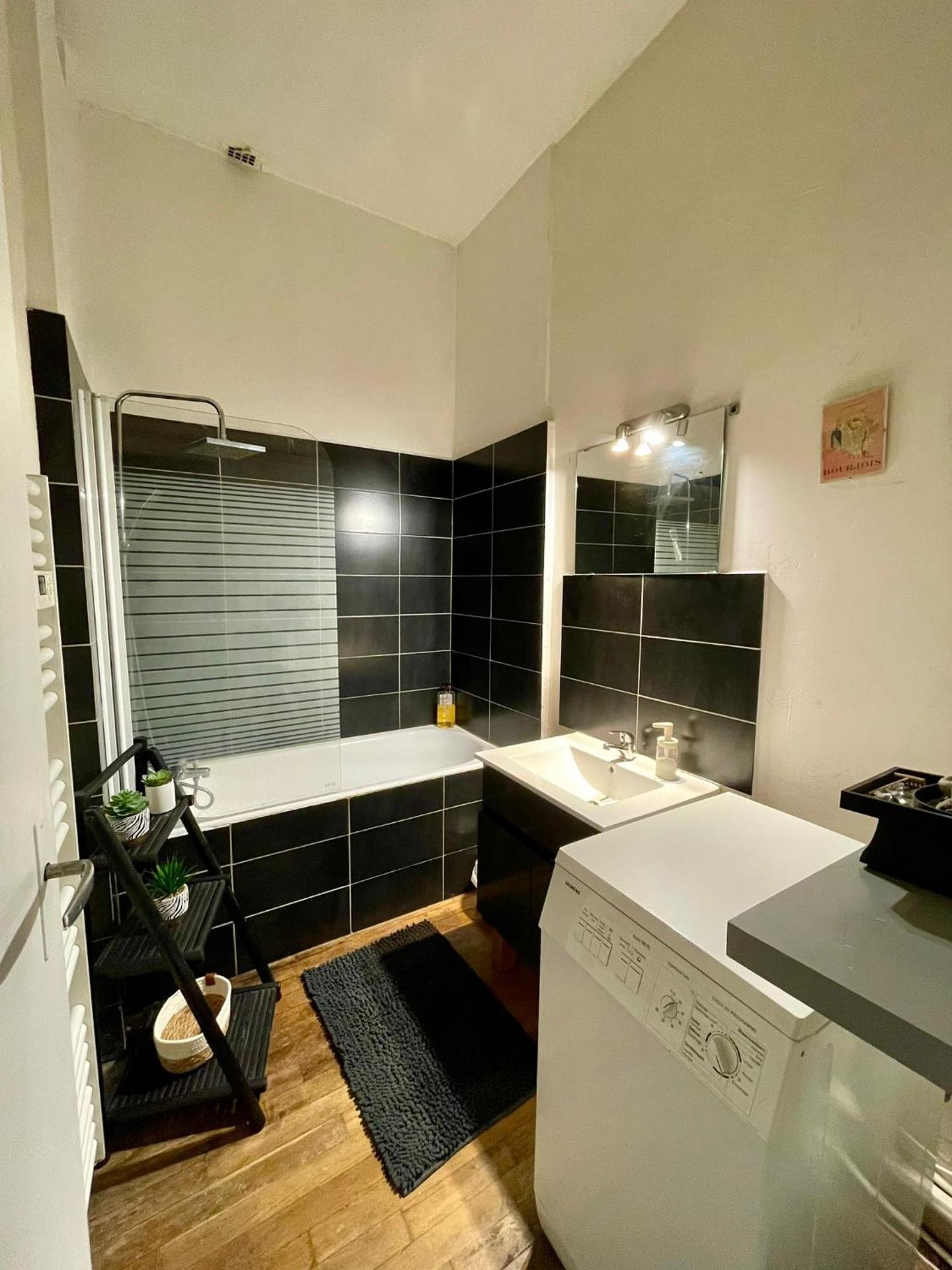 La Villa Louana 2 Charme de l'ancien au cœur de ville