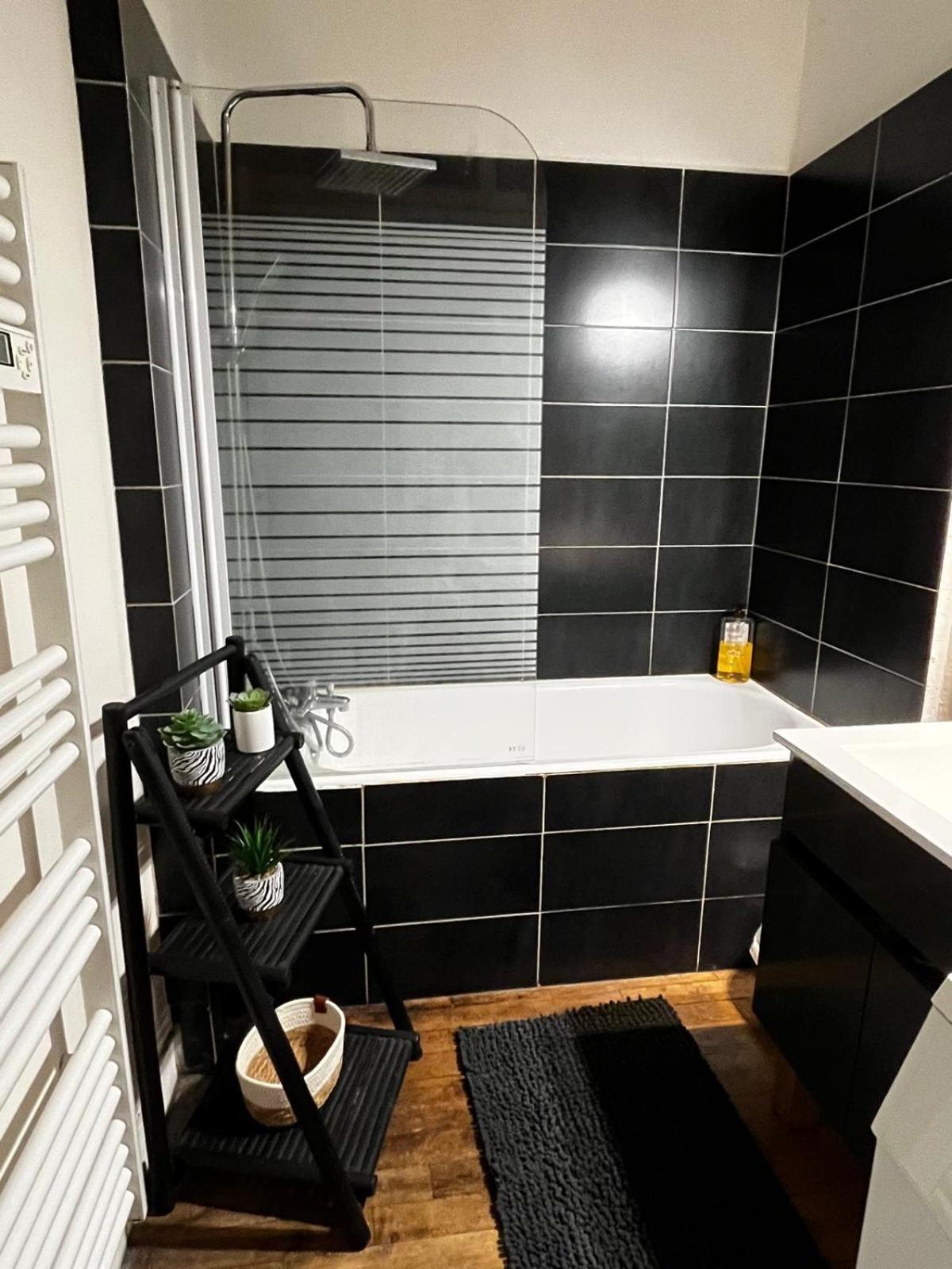 La Villa Louana 2 Charme de l'ancien au cœur de ville